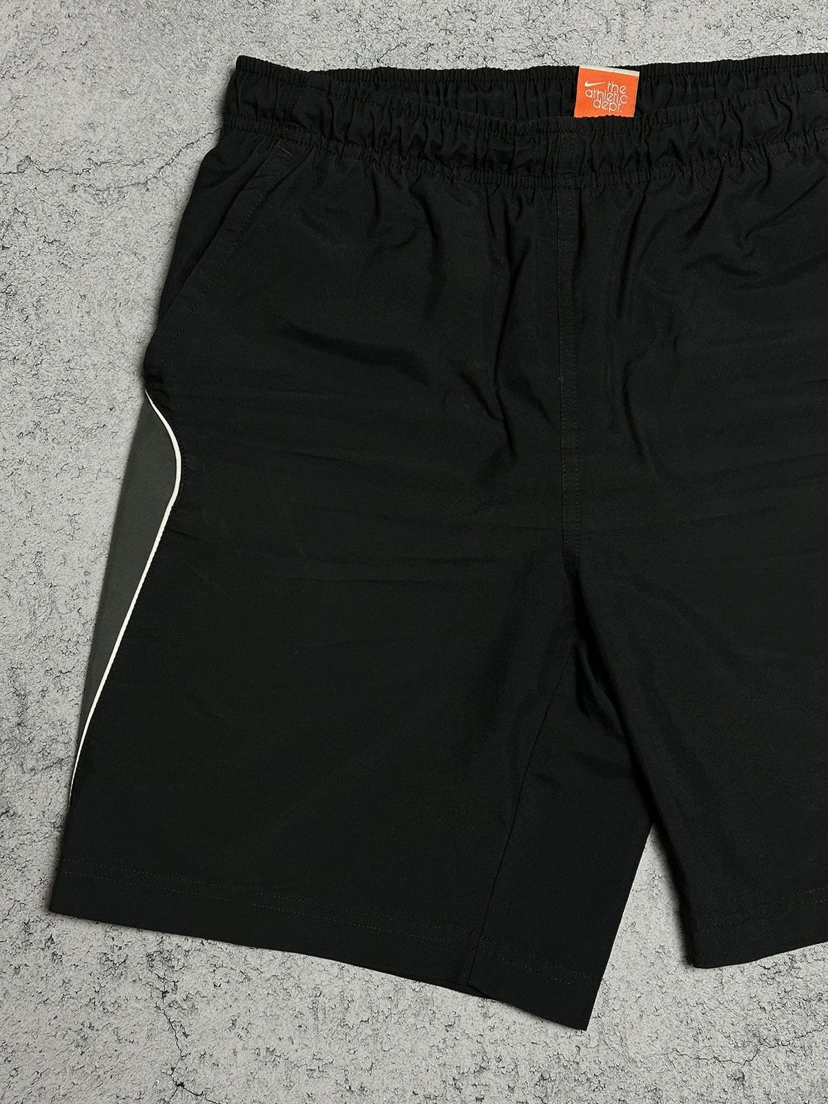 Nike Vintage Nike Big Logo Shorts M Y2k Size US 32 / EU 48 - 3 Thumbnail