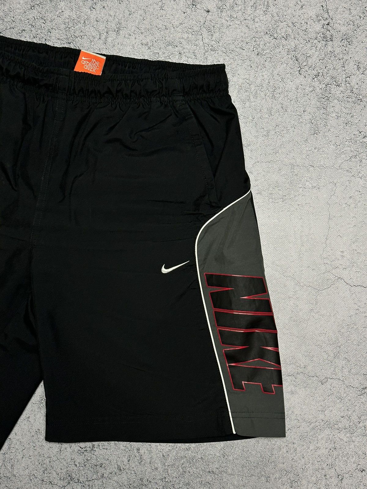 Nike Vintage Nike Big Logo Shorts M Y2k Size US 32 / EU 48 - 2 Thumbnail