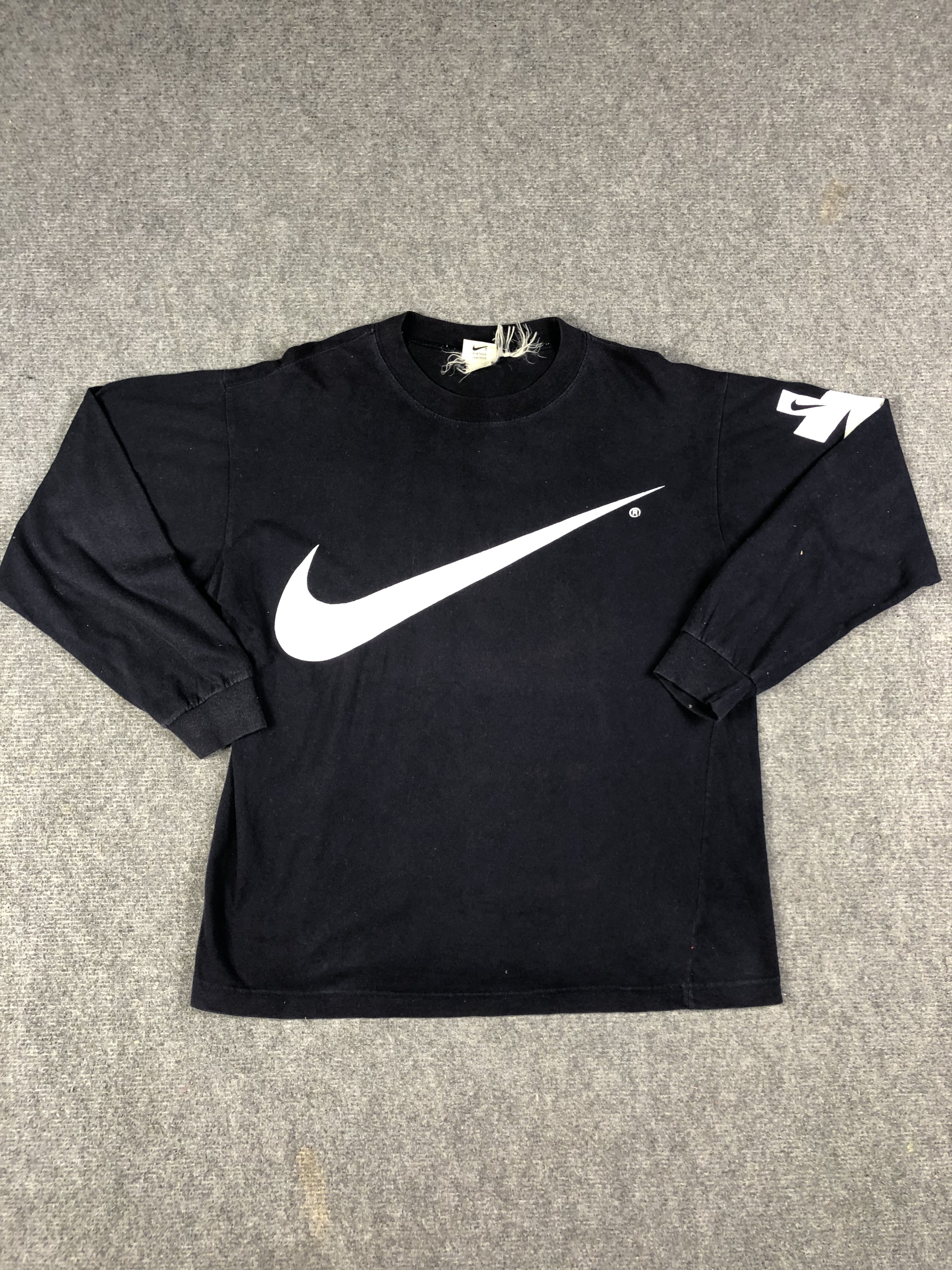 Nike Nike Swoosh Long Sleeve Tshirt Size US S / EU 44-46 / 1 - 1 Thumbnail