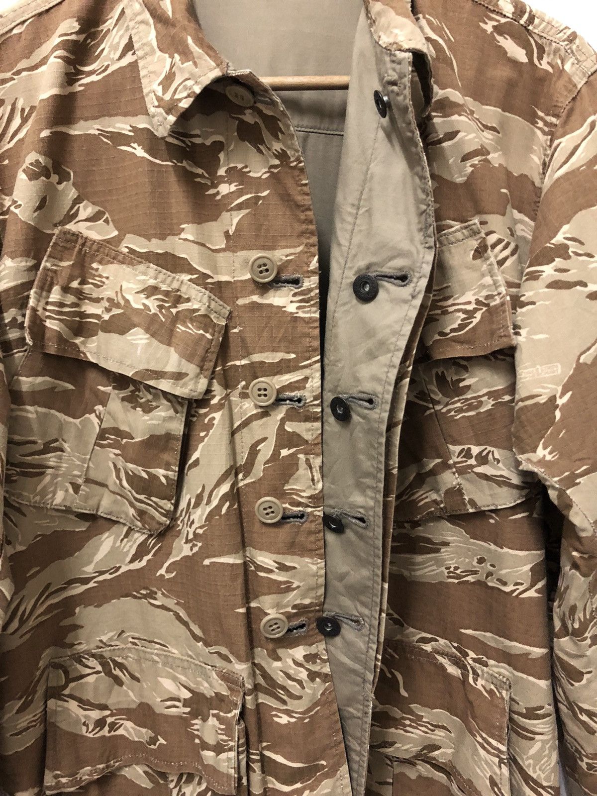 If Six Was Nine TRUE VINTAGE US ARMY TIGER STRIPE DESERTS CAMO SHIRT Size US M / EU 48-50 / 2 - 6 Thumbnail