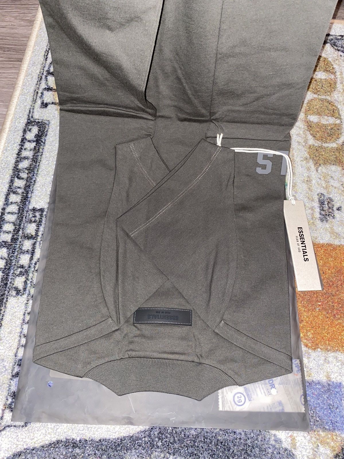 Essentials × Fear of God Essentials Short-Sleeve Logo T Shirt (XXXL) Size US XXL / EU 58 / 5 - 3 Thumbnail
