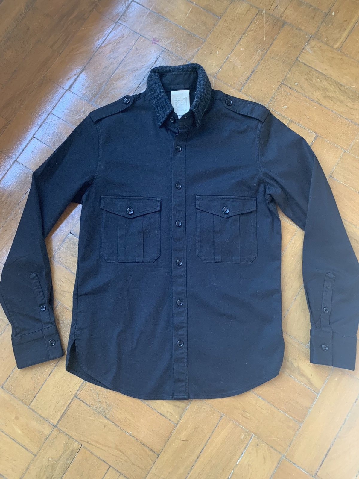 New black heavy cotton overshirt with Harris tweed collar