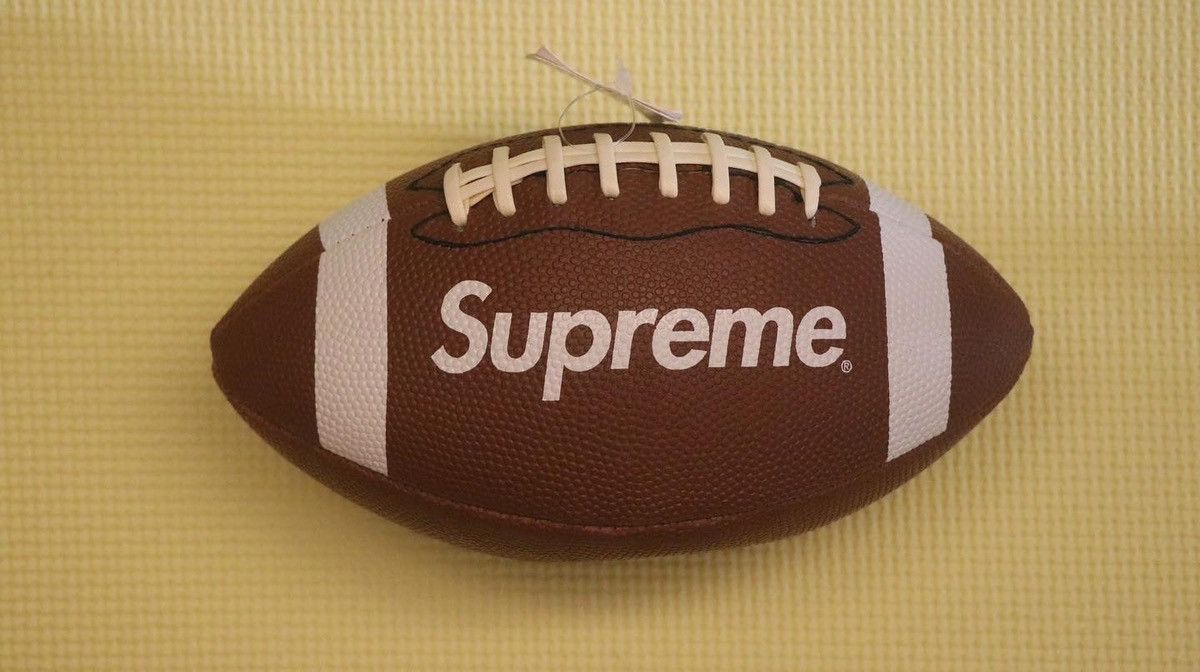 Supreme Supreme Wilson American Football Size ONE SIZE - 1 Thumbnail