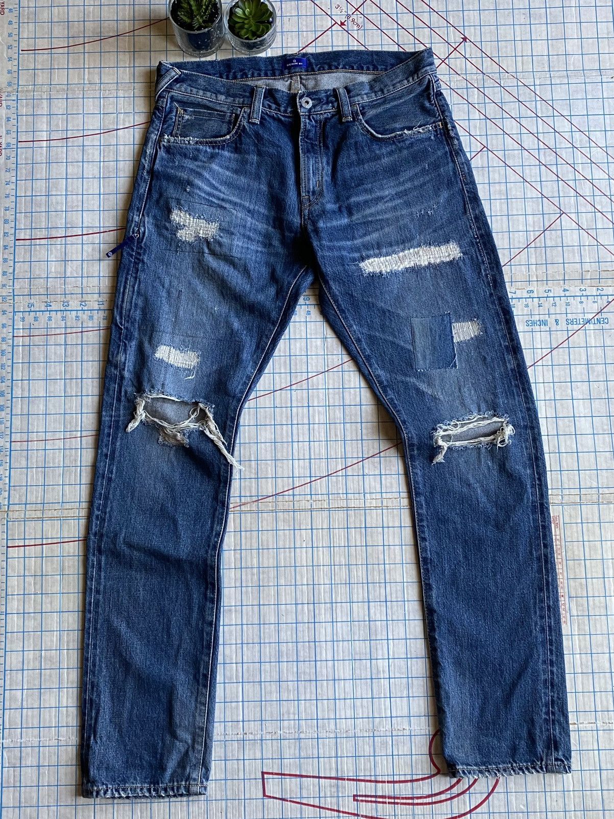 Fragment Design × Japanese Brand × Vanquish Denim by Vanquish & Fragment  Distressed Denim Size 32 | Grailed