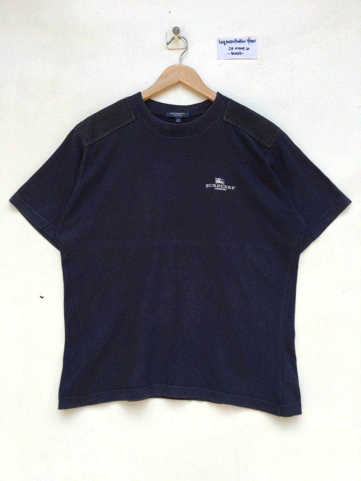 Burberry Vintage Burberry London Embroidered Logo Tshirt Size US M / EU 48-50 / 2 - 2 Thumbnail