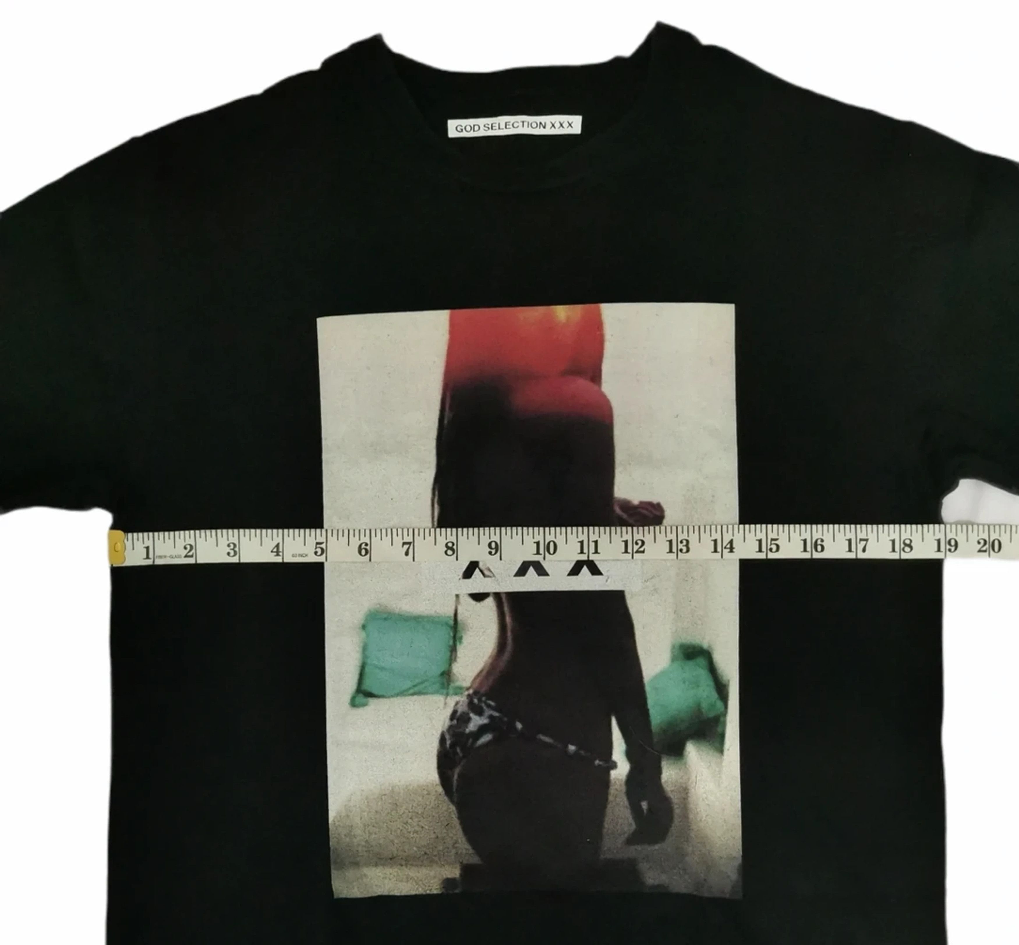 Japanese Brand God Selection XXX Japan Designer Tee Sexy Naked Girl Size US M / EU 48-50 / 2 - 4 Thumbnail