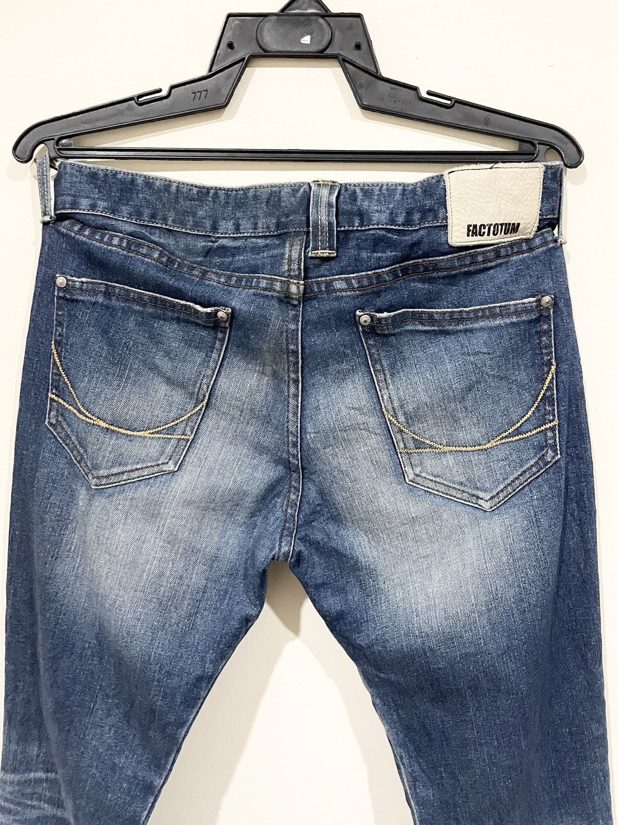 FACTOTUM Factotum Japan Rockers Stonewash Skinny Jeans Size US 33 - 13 Thumbnail