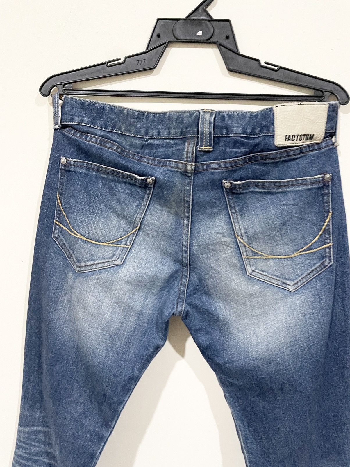 FACTOTUM Factotum Japan Rockers Stonewash Skinny Jeans Size US 33 - 12 Thumbnail