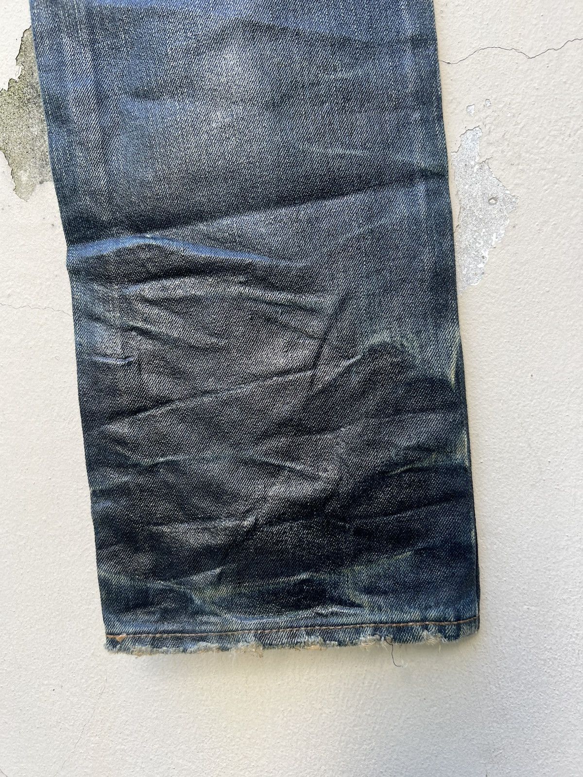 DISCOVERED × Le Grande Bleu (L.G.B.) × Vintage Vintage Discovered Japan Luster Waxed Distress Denim Jeans Size US 29 - 19 Thumbnail