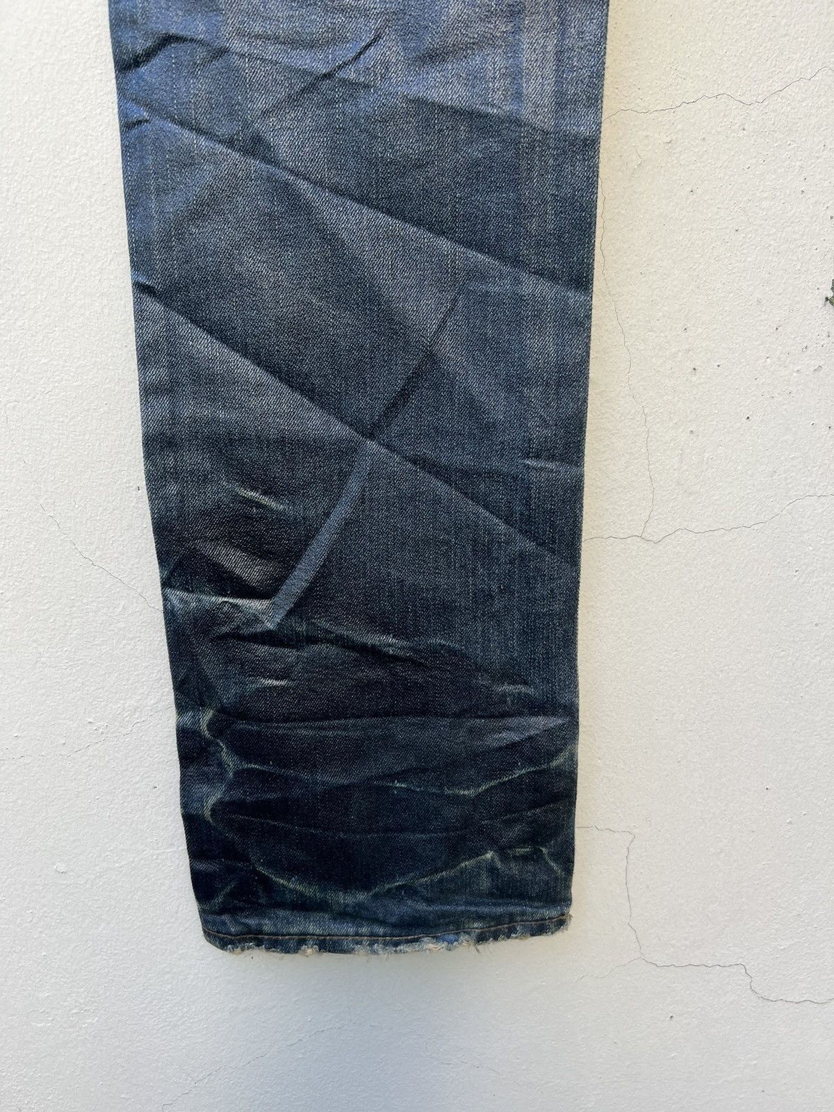DISCOVERED × Le Grande Bleu (L.G.B.) × Vintage Vintage Discovered Japan Luster Waxed Distress Denim Jeans Size US 29 - 15 Thumbnail