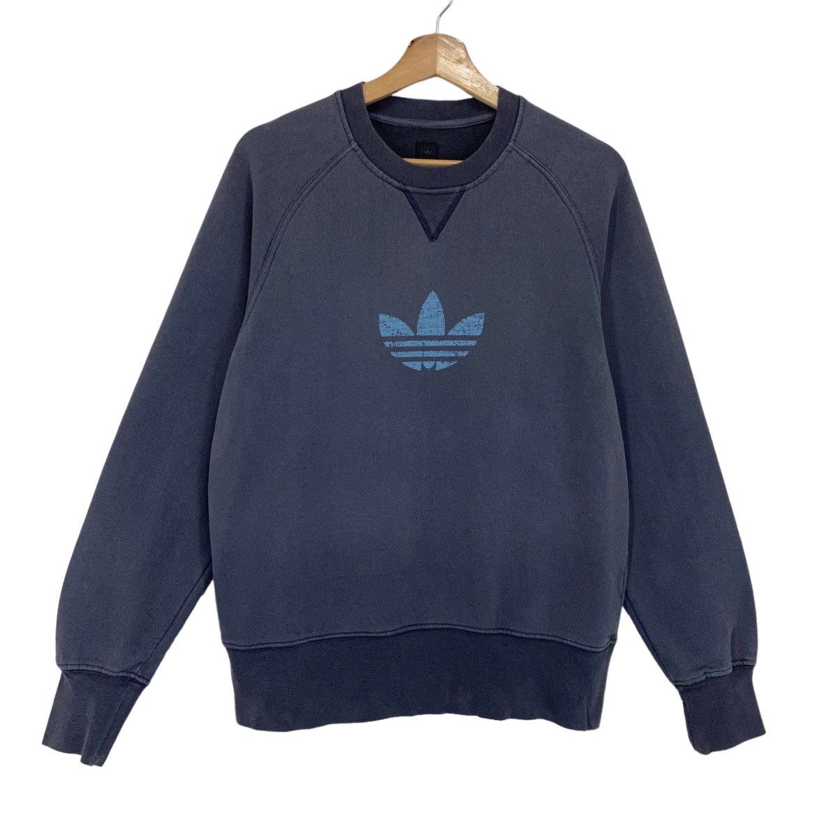 Adidas Vintage 90s Adidas Big Logo Crewneck Sweathirt Size M Size US M / EU 48-50 / 2 - 1 Thumbnail