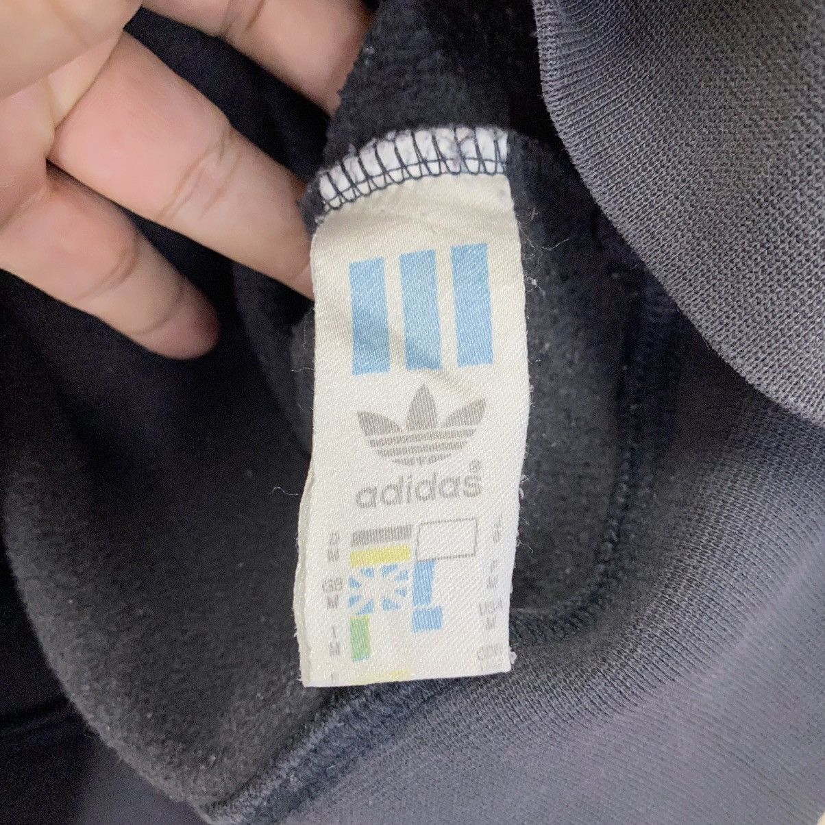 Adidas Vintage 90s Adidas Big Logo Crewneck Sweathirt Size M Size US M / EU 48-50 / 2 - 9 Thumbnail