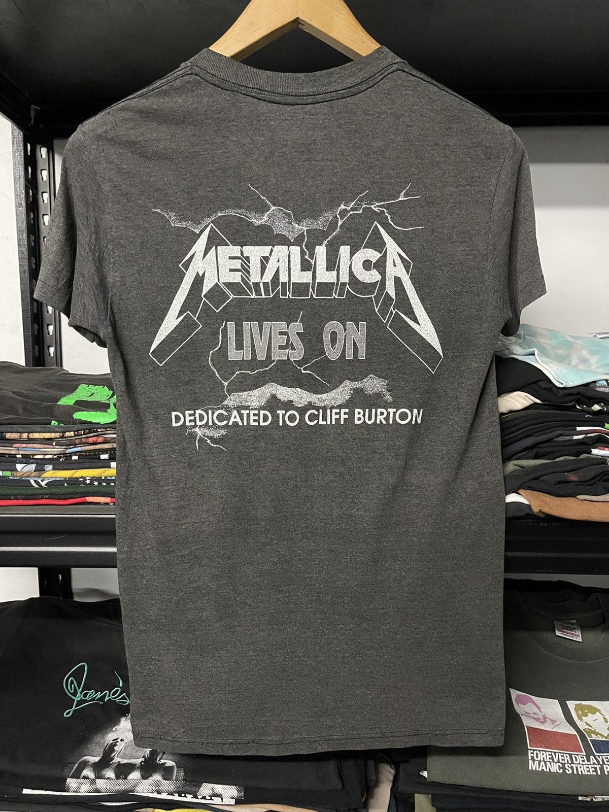 Band Tees × Vintage Vintage 80s Metallica Live OnDedicated To Cliff Burton Faded Size US M / EU 48-50 / 2 - 3 Thumbnail
