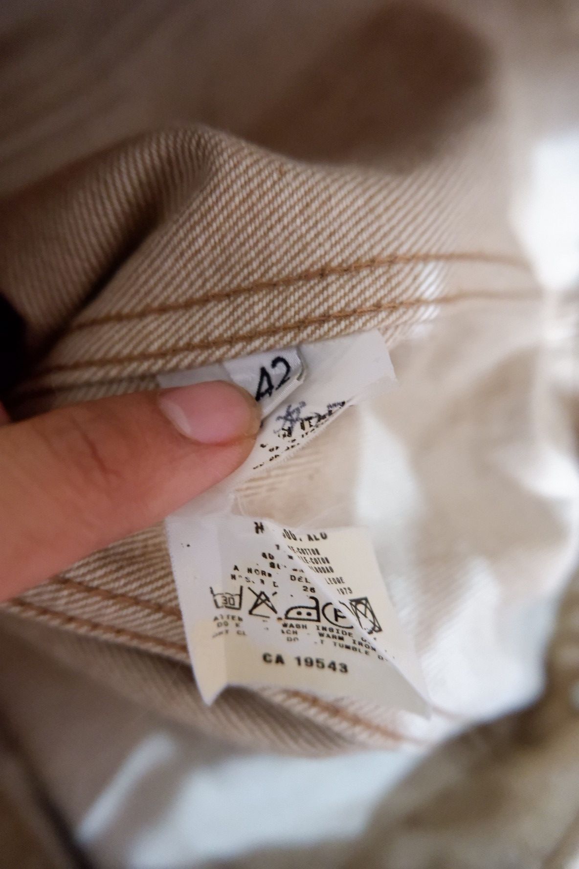 Helmut Lang Vintage Archive 99s Helmut Lang Beige Classic Denim Jacket Size US M / EU 48-50 / 2 - 9 Thumbnail