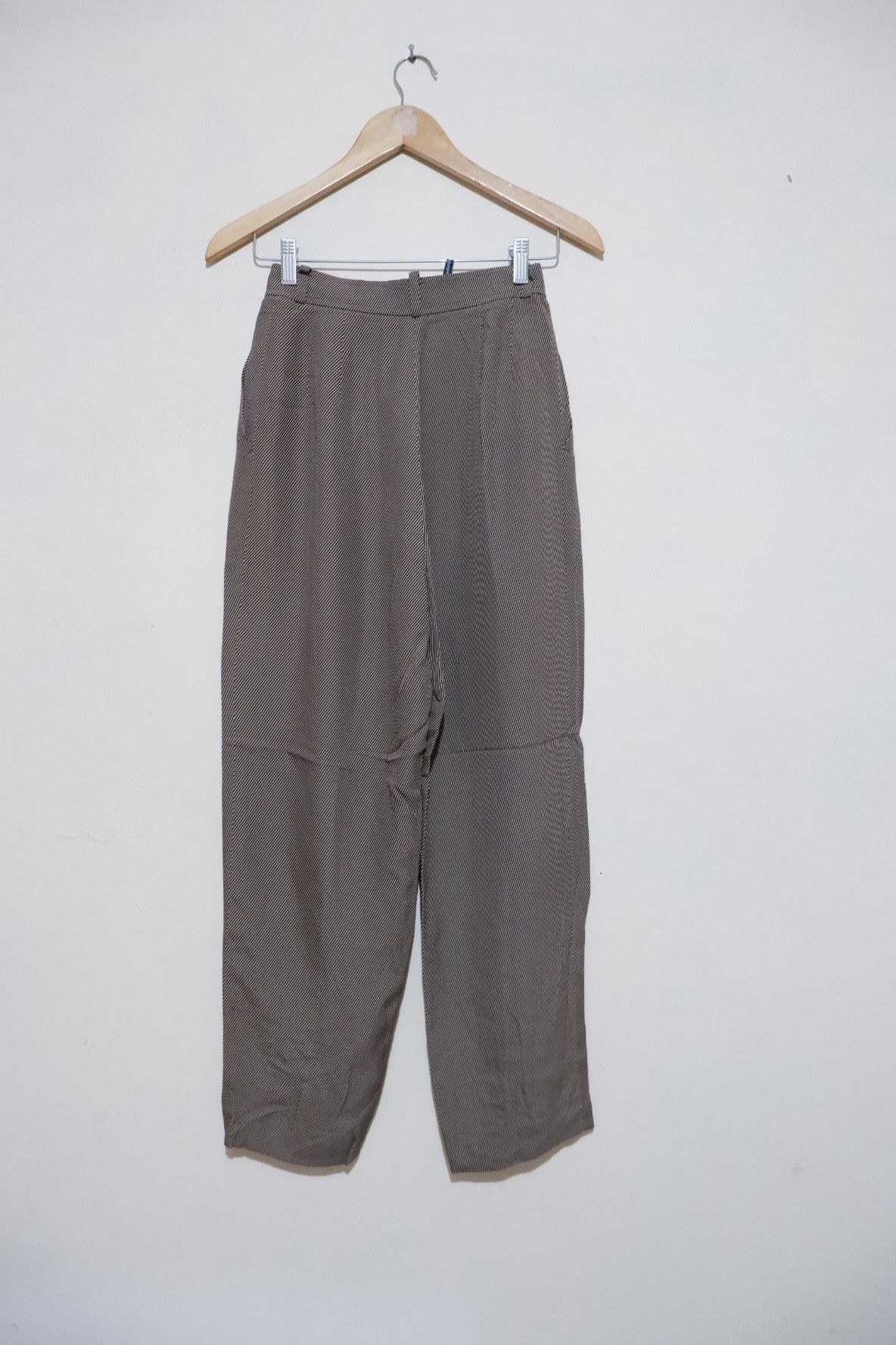 Yves Saint Laurent Vintage Yves Saint Laurents Wide Leg Pants Size 26" / US 2 / IT 38 - 2 Thumbnail