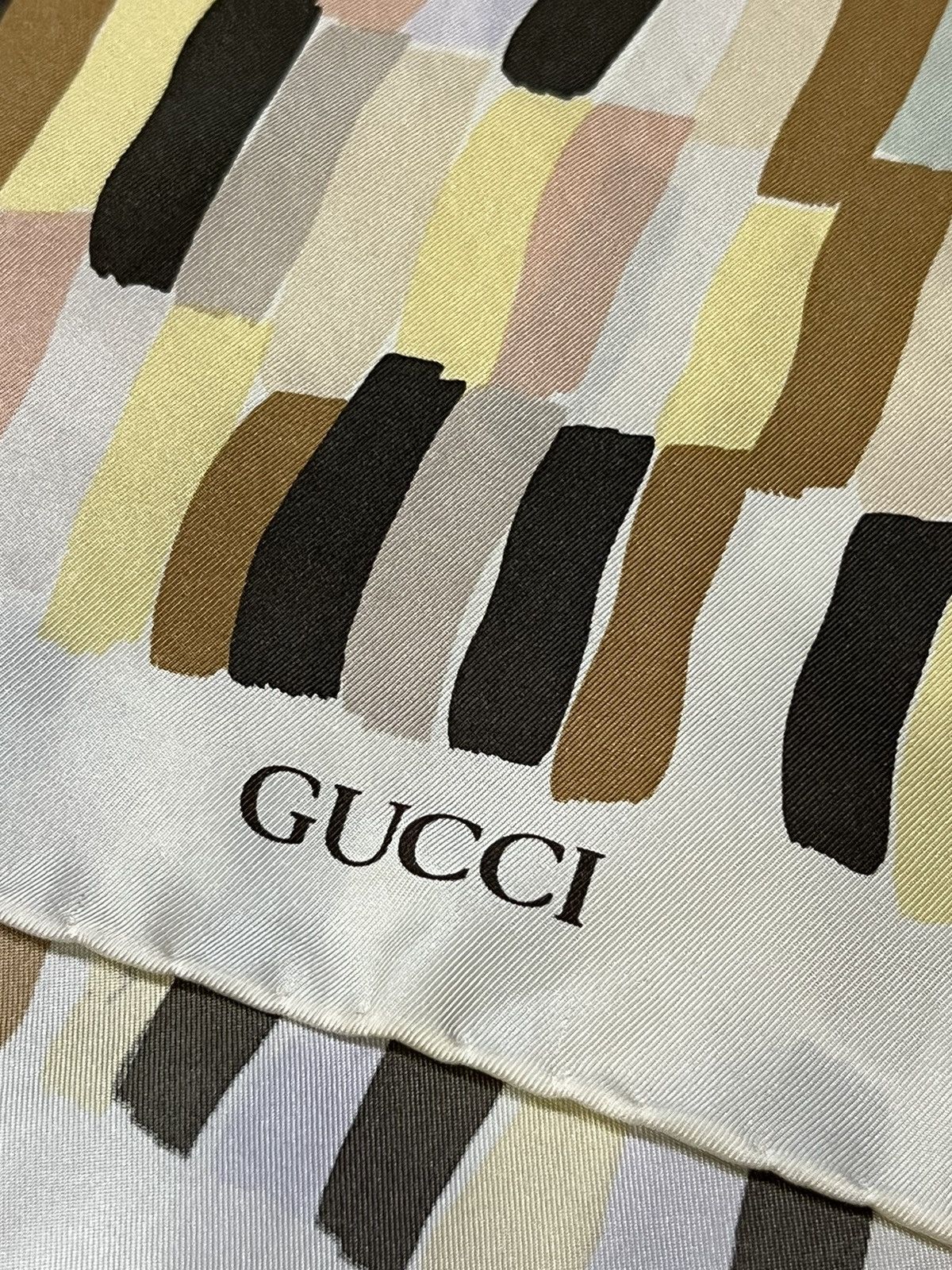 Gucci Vintage GUCCI Silk Handkerchief Made in ITALY Size ONE SIZE - 10 Thumbnail