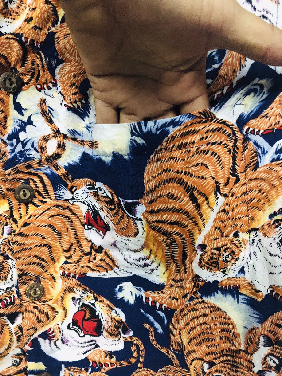 Sun Surf Vintage Rare Hawaii 100 Tiger Kalakaua Made In Hawaii T Rare Size US S / EU 44-46 / 1 - 4 Thumbnail