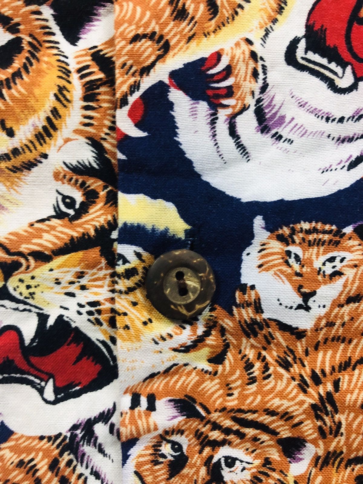 Sun Surf Vintage Rare Hawaii 100 Tiger Kalakaua Made In Hawaii T Rare Size US S / EU 44-46 / 1 - 3 Thumbnail