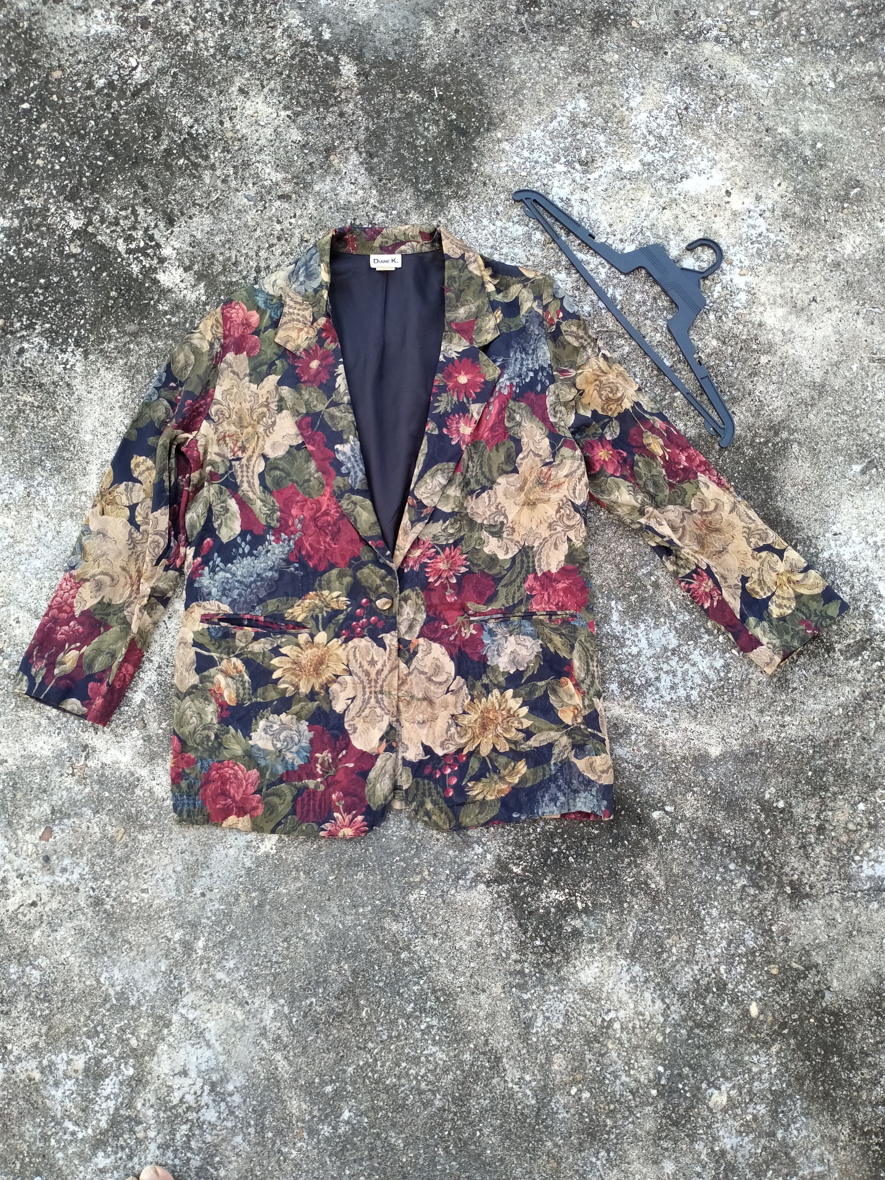 Vintage DIANE.K FULL PRINT FLORAL BLAZER Size US L / EU 52-54 / 3 - 1 Thumbnail