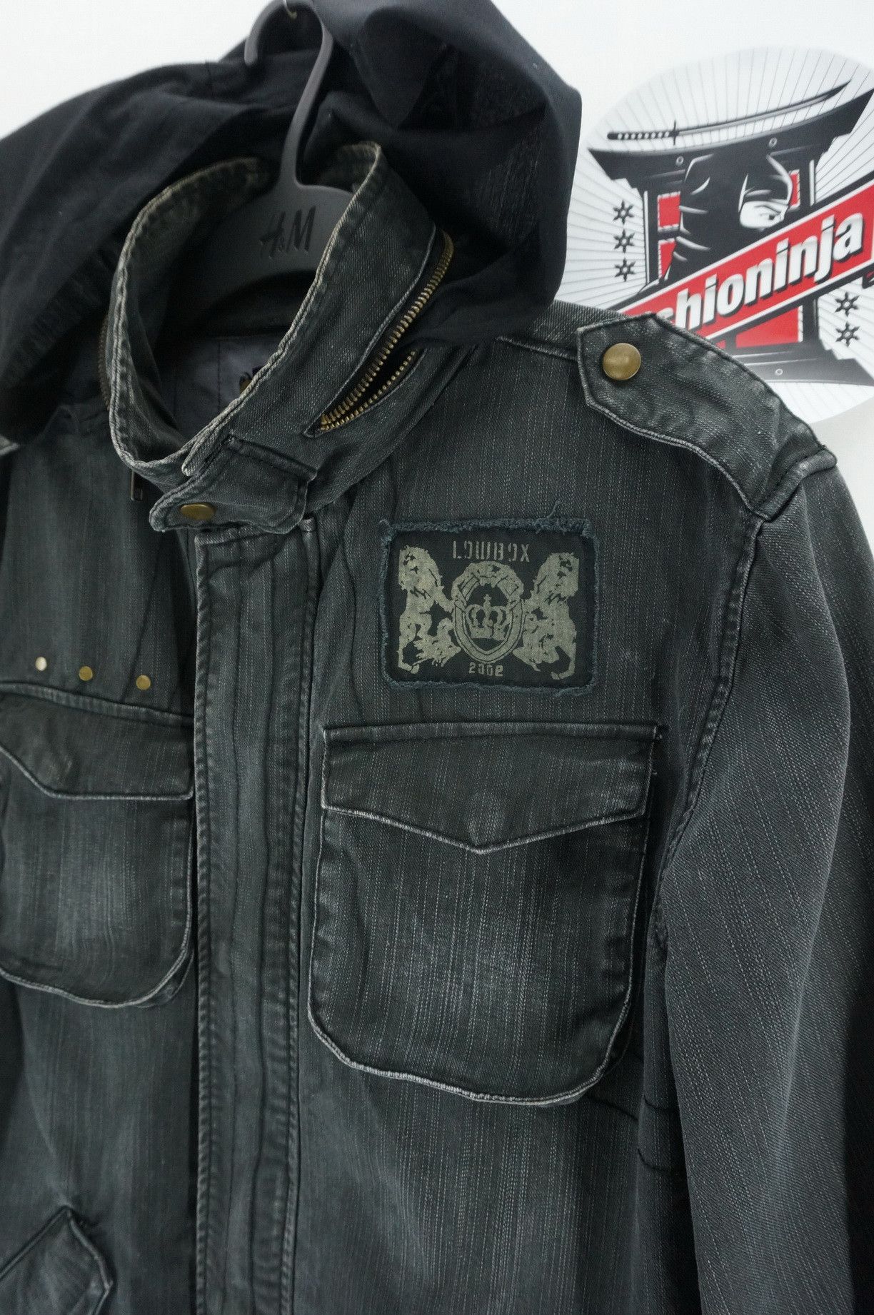 Japanese Brand Vtg Japan LOWBOX Punk Worn Out Distressed Hoodie Jacket Size US S / EU 44-46 / 1 - 10 Thumbnail