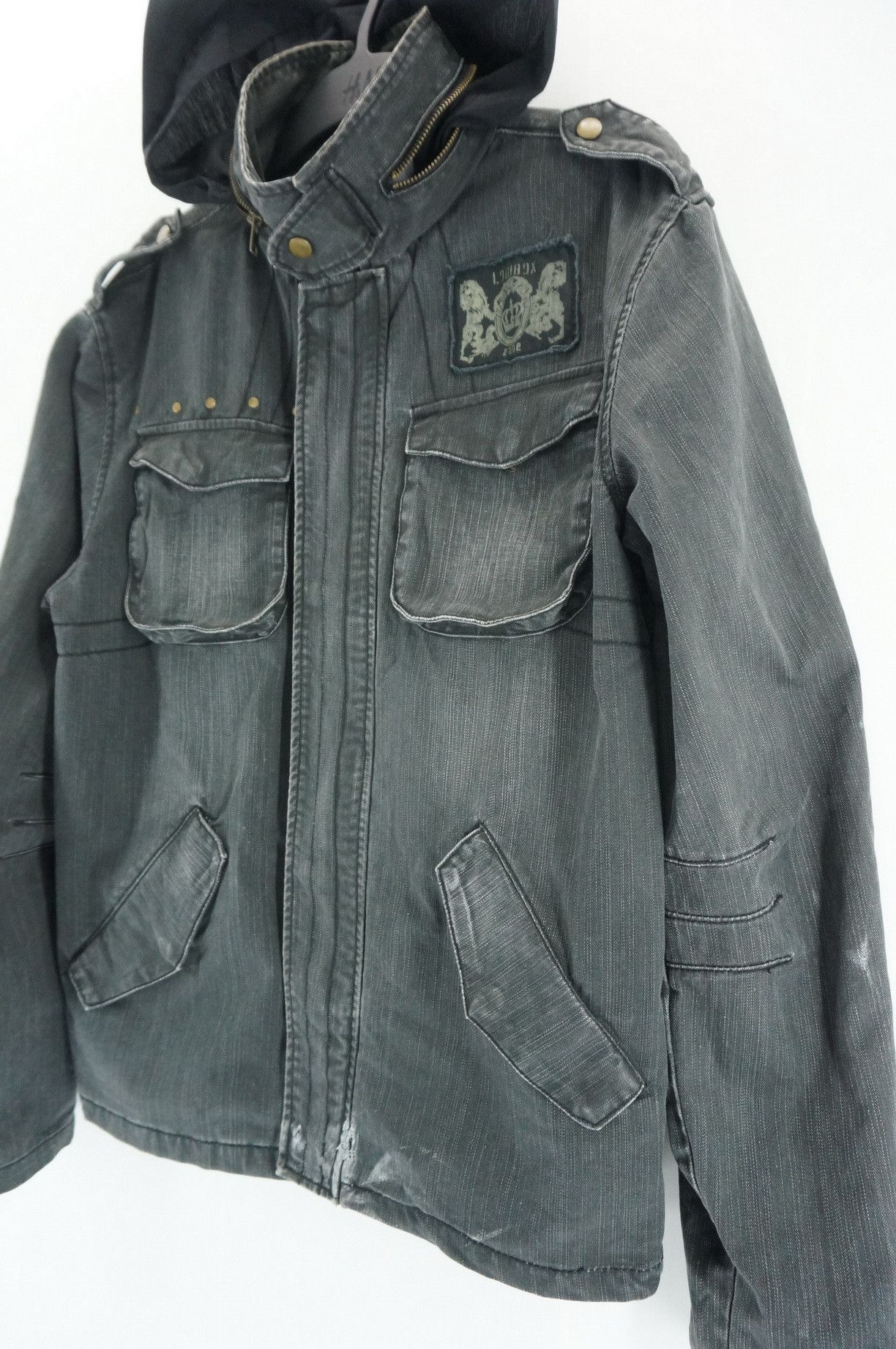 Japanese Brand Vtg Japan LOWBOX Punk Worn Out Distressed Hoodie Jacket Size US S / EU 44-46 / 1 - 5 Thumbnail