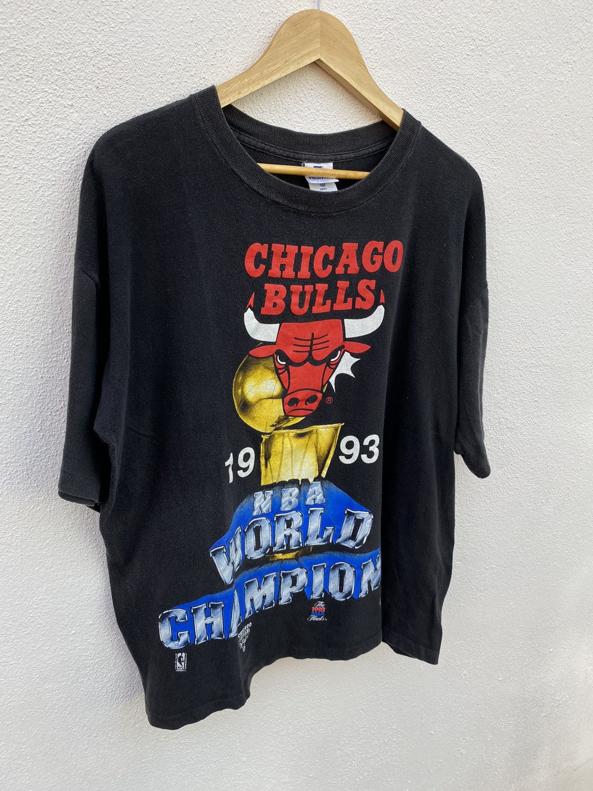 NBA Vintage chicago bulls nba champions 1993 raptee shirt Size US XL / EU 56 / 4 - 3 Thumbnail