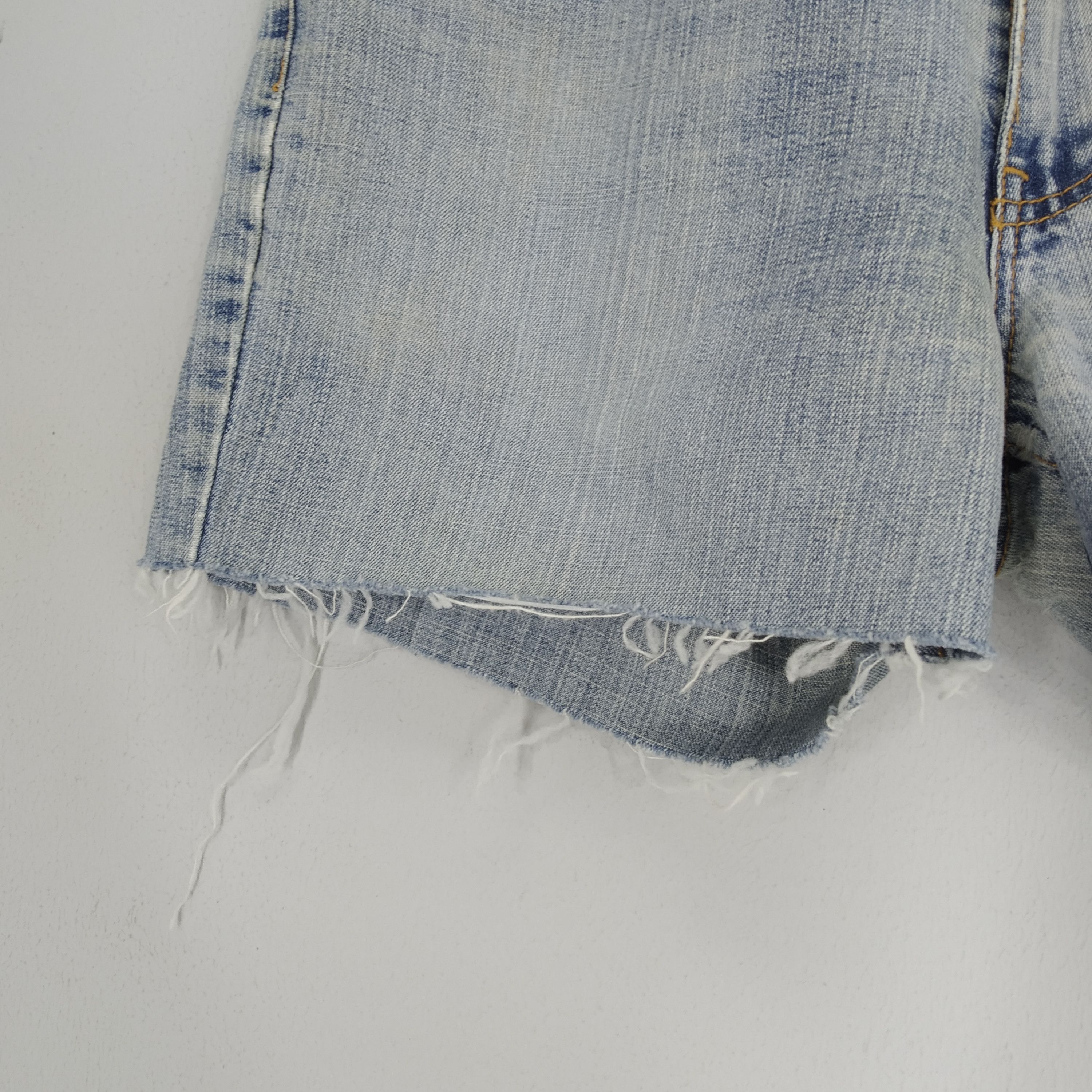 Jean Vintage 90's Levi's Cut Off Denim Jeans Shorts Levi's Size US 31 - 6 Thumbnail