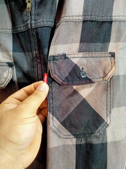 Japanese Brand × Levi's LEVIS RED TAB SUN FADED ZIPPPER BUTTON UP SHIRT Size US L / EU 52-54 / 3 - 4 Thumbnail