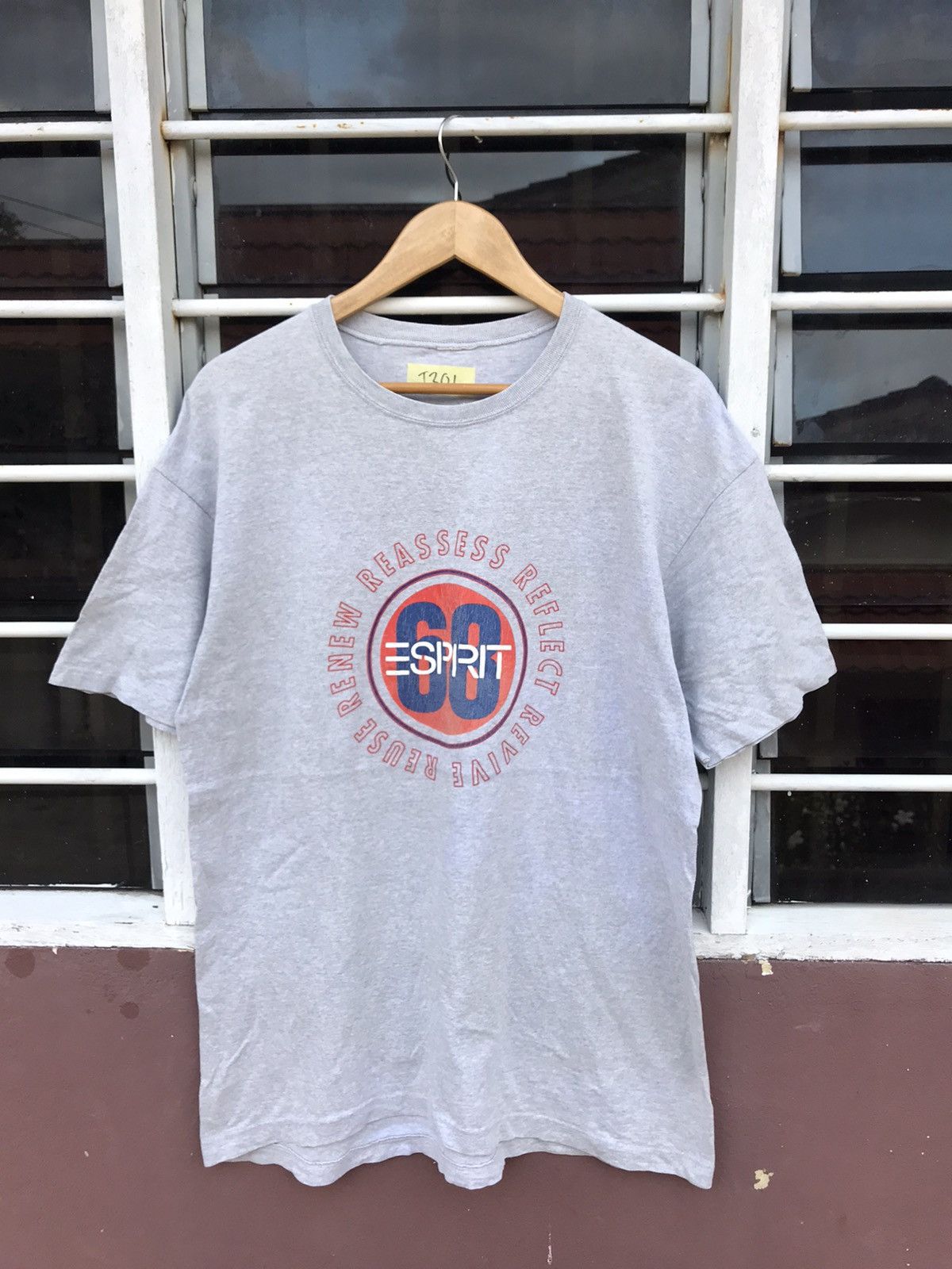 Esprit Vintage Esprit Big Logo Tees Size US L / EU 52-54 / 3 - 1 Thumbnail
