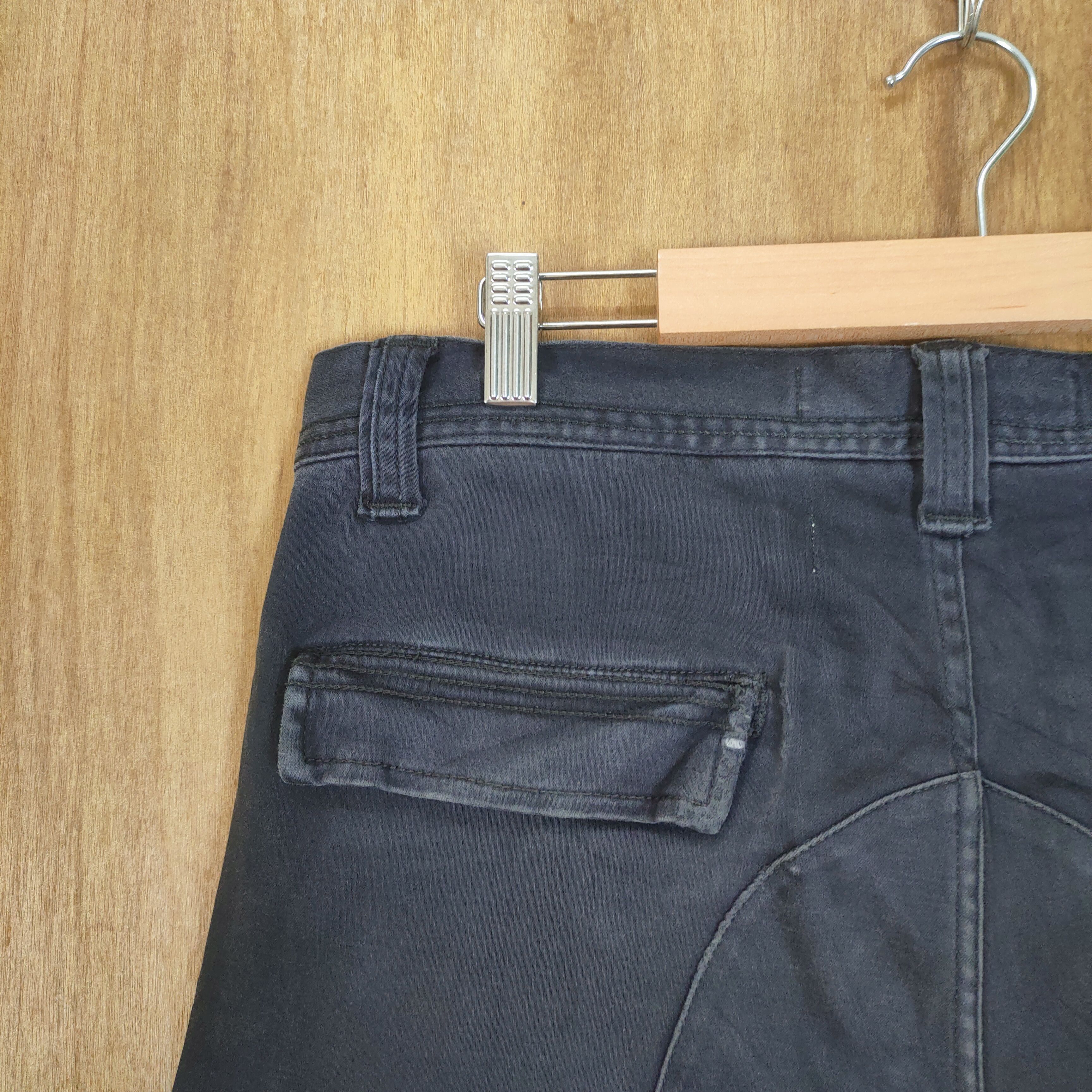 Black Label W32 ORAQLE VINTAGE BLACK FADED CARGO PANTS Size US 32 / EU 48 - 12 Thumbnail