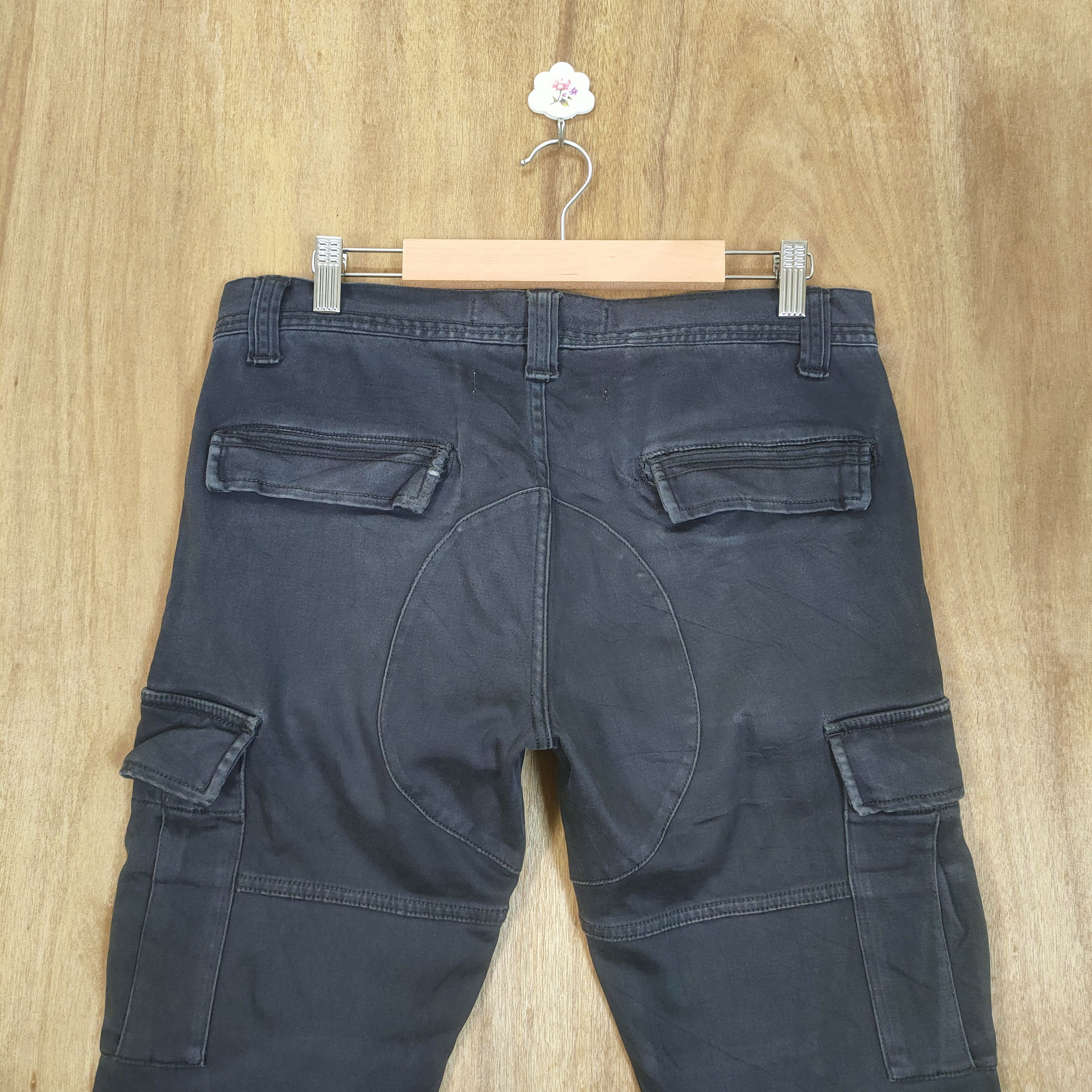 Black Label W32 ORAQLE VINTAGE BLACK FADED CARGO PANTS Size US 32 / EU 48 - 9 Thumbnail