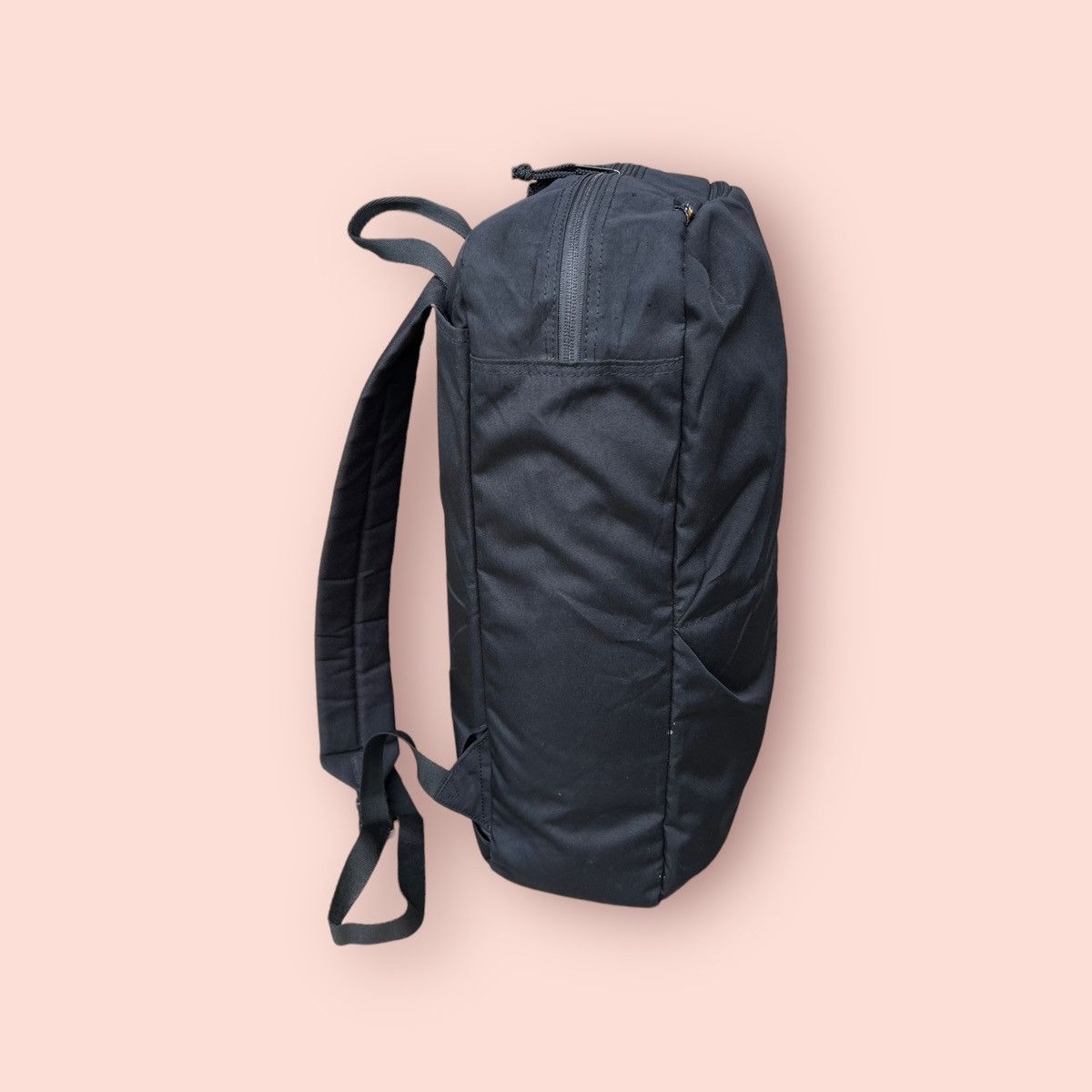 Japanese Brand × Jun Takahashi × Uniqlo RARE UNIQLO UTILITY BACKPACK & CROSSBODY SLING BAG Size ONE SIZE - 17 Thumbnail
