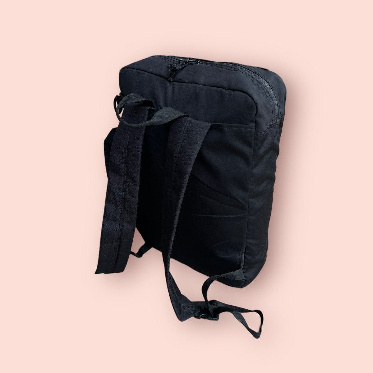Japanese Brand × Jun Takahashi × Uniqlo RARE UNIQLO UTILITY BACKPACK & CROSSBODY SLING BAG Size ONE SIZE - 20 Thumbnail