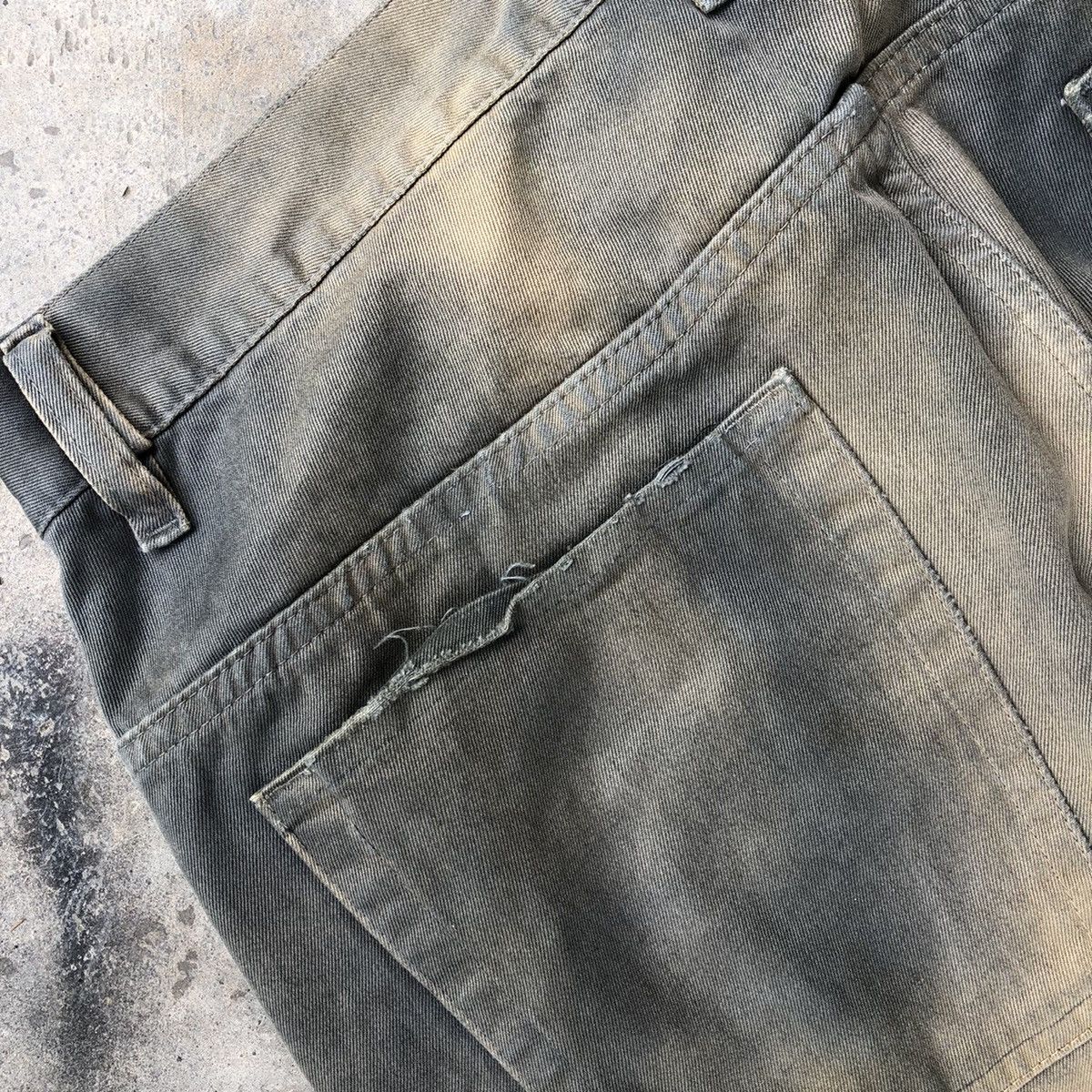 Diesel × Vintage 🔥Sick🔥Distress🔥Diesel Industry Splash Bleach Buttons Pants Size US 31 - 11 Thumbnail