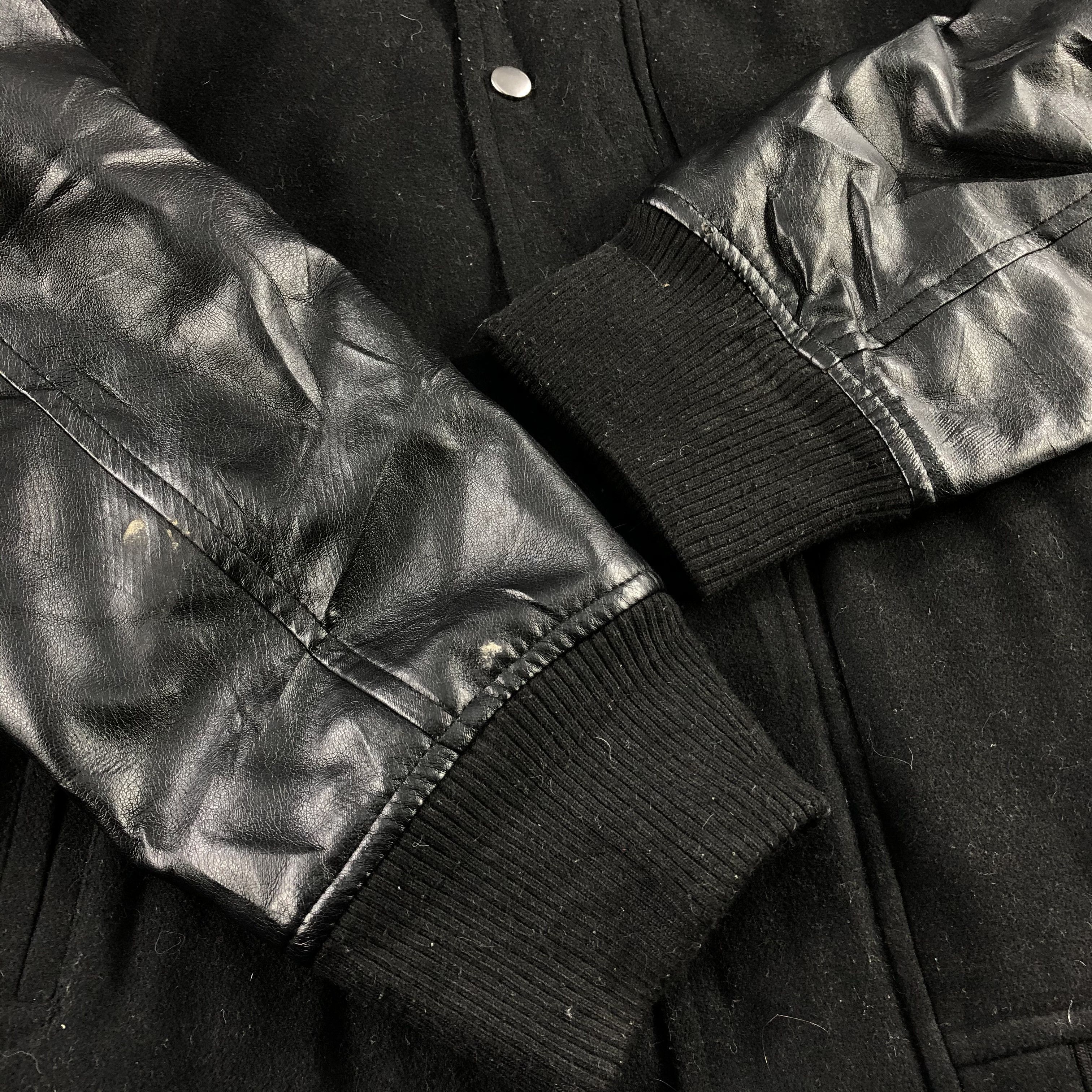 Japanese Brand Japanese Brand Suggestion Black Bomber Varsity Jacket JC76 Size US L / EU 52-54 / 3 - 4 Thumbnail