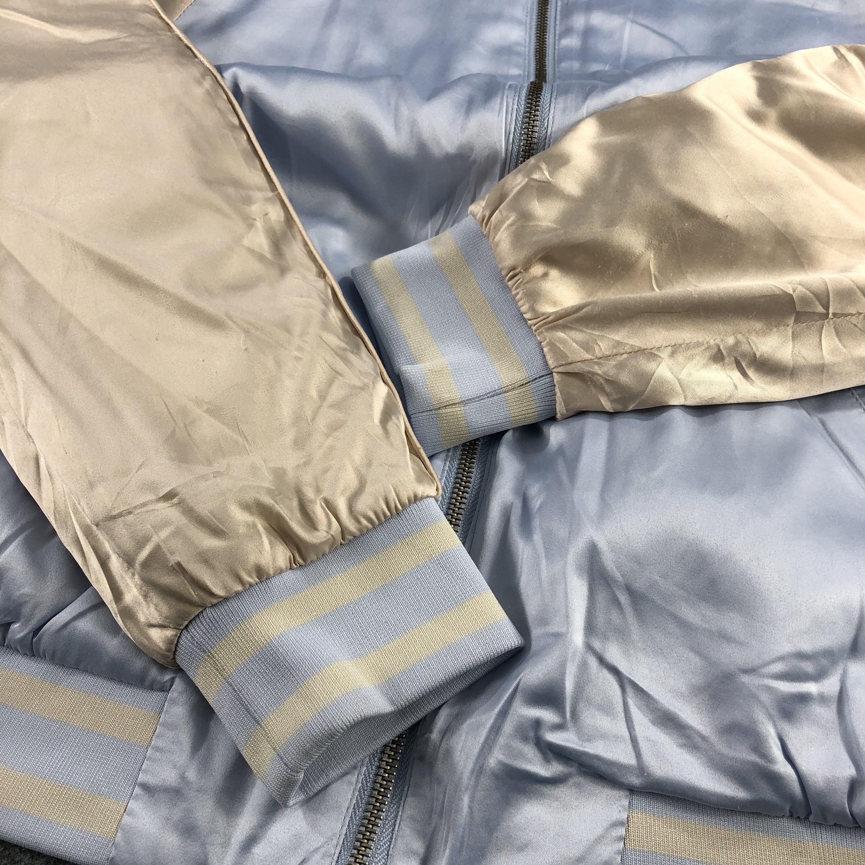 Japanese Brand Forever 21 Bomber Satin Jacket JC63 Size US S / EU 44-46 / 1 - 4 Thumbnail