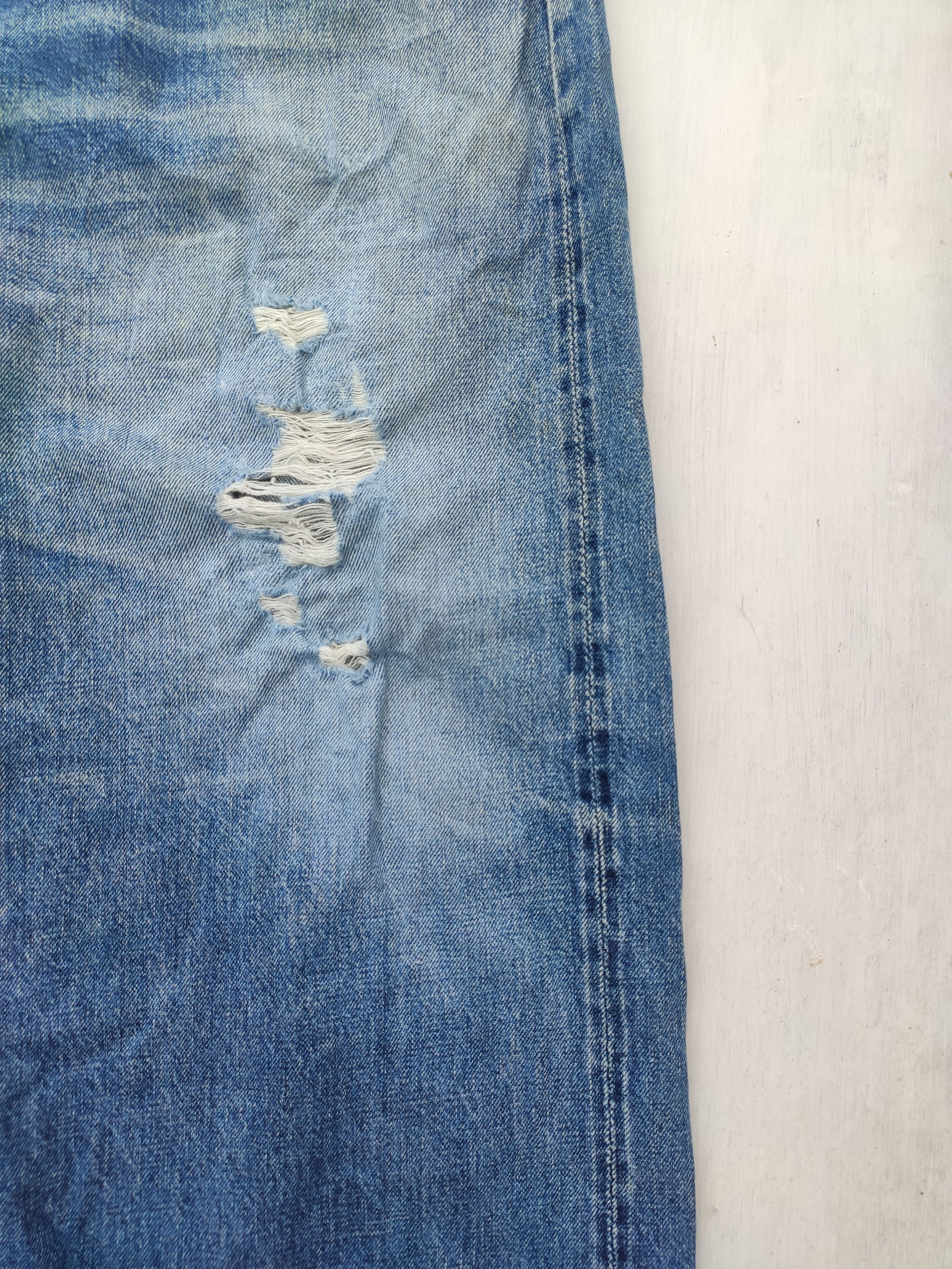 Evisu × Vintage Vintage Evisu Jeans Distressed Size US 43 - 9 Thumbnail