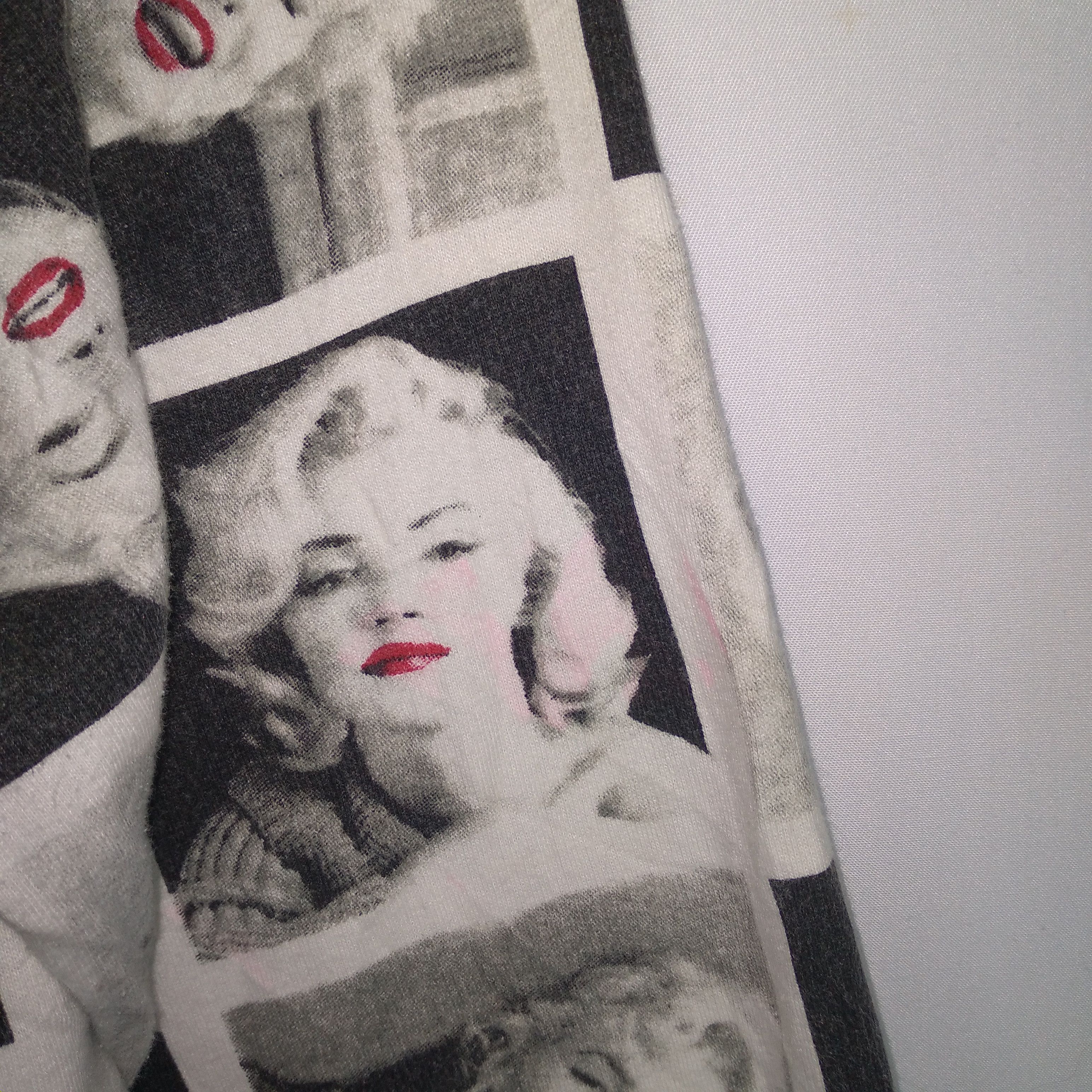 Vintage 🔥Iconic🔥Vintage Marilyn Monroe Pop Art Over Print Sweatshirt Size US M / EU 48-50 / 2 - 10 Thumbnail