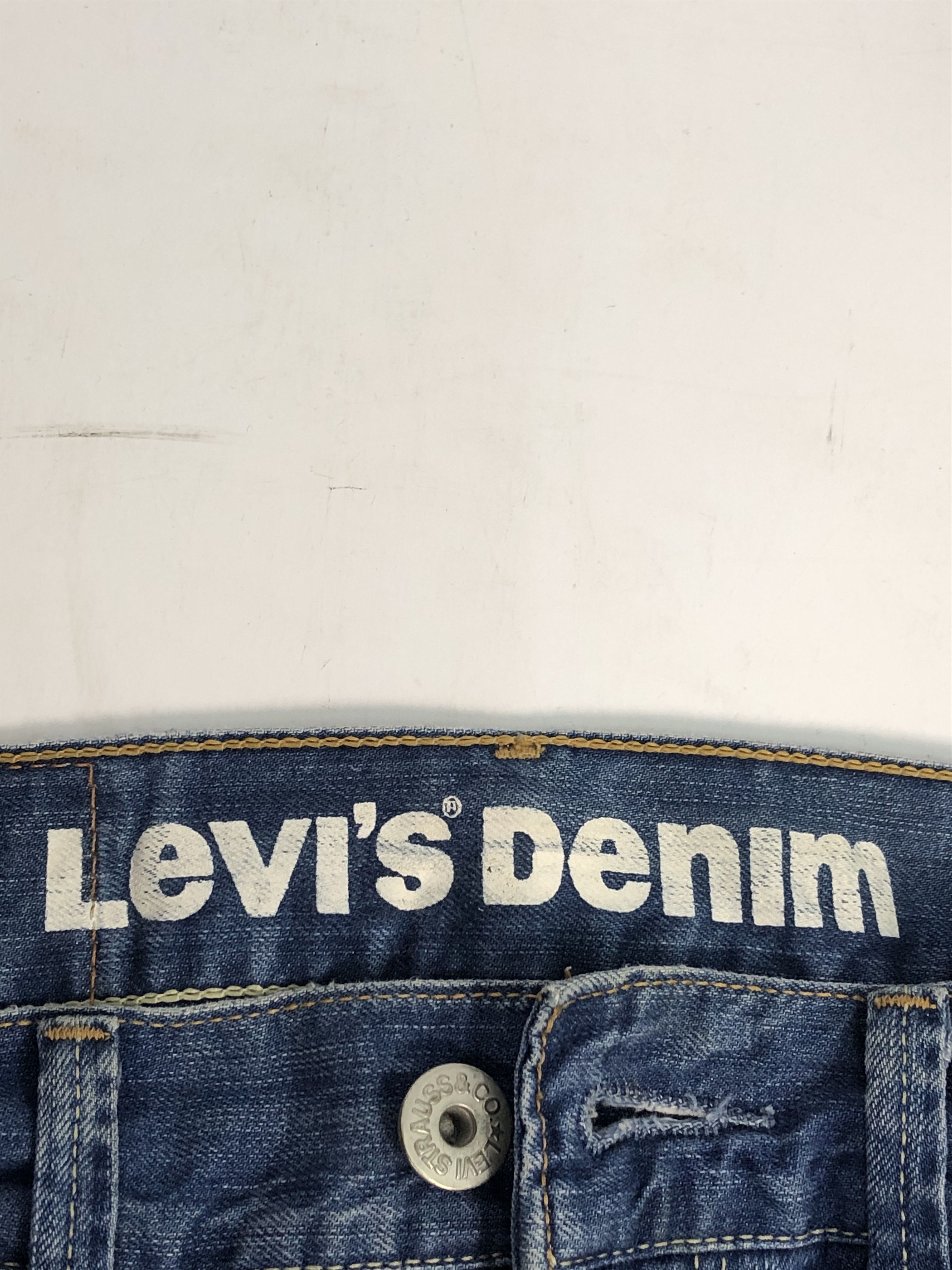 Vintage Levis 523 Faded Blue Jeans DP0022