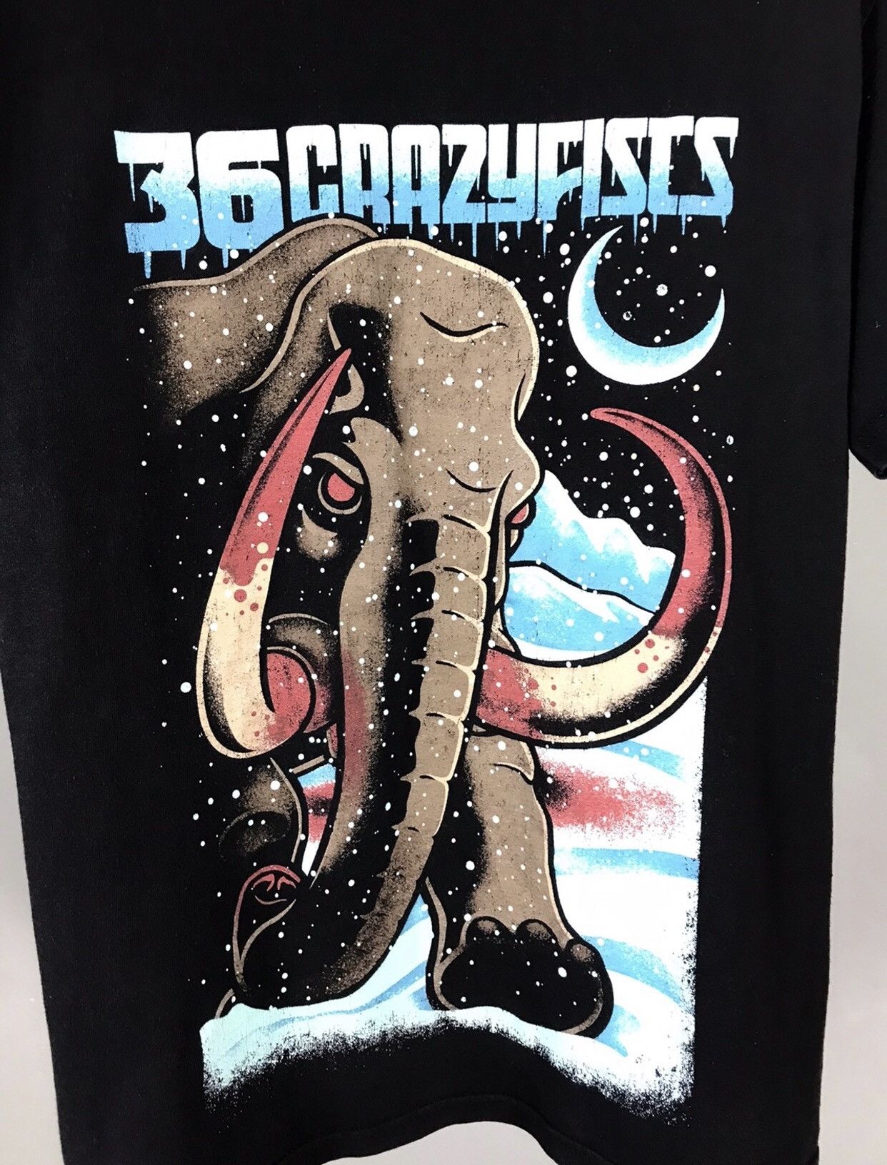 Band Tees × Vintage 36 Crazy Fists Vintage Rock Band Tee Size US L / EU 52-54 / 3 - 3 Thumbnail