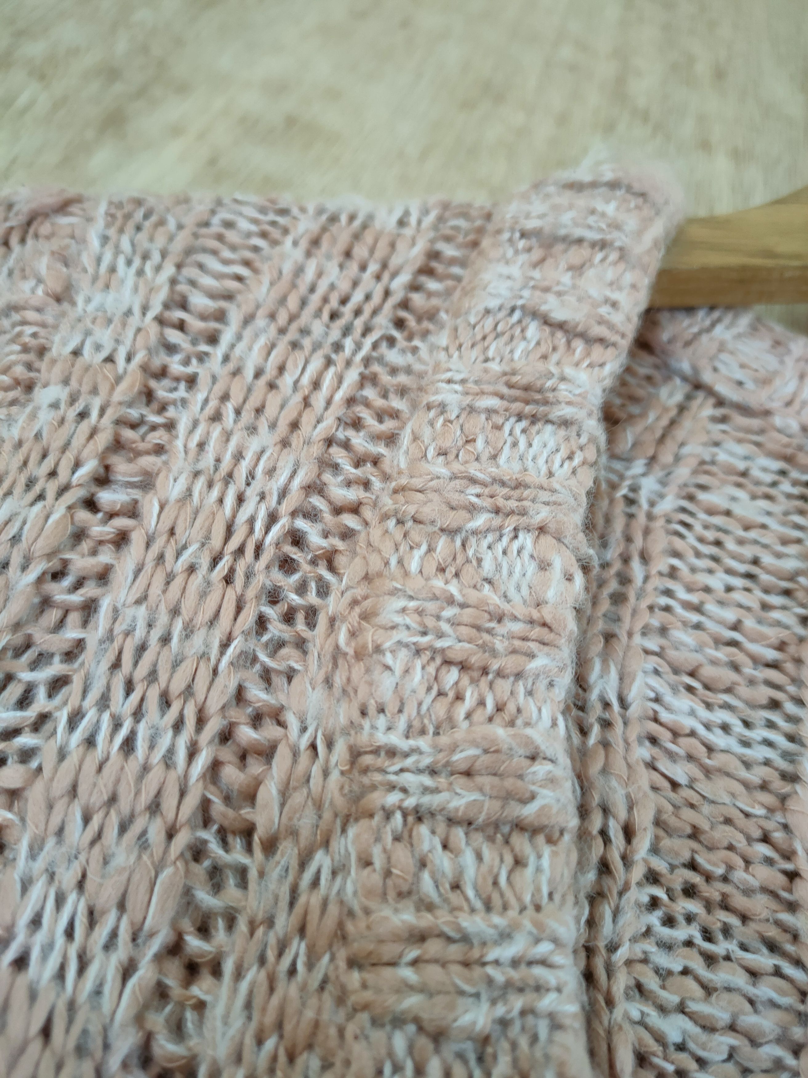 Aran Crafts Colza cardigan aran isle cable knitwear japan #46-595 Size US M / EU 48-50 / 2 - 5 Thumbnail