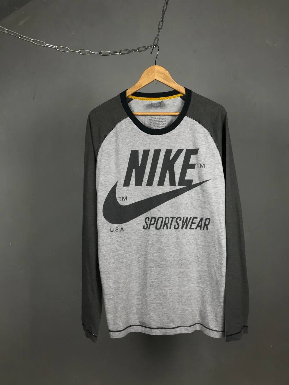 Nike × Vintage Nike big swoosh streetwear vintage limited issue longsleeve Size US XL / EU 56 / 4 - 1 Thumbnail