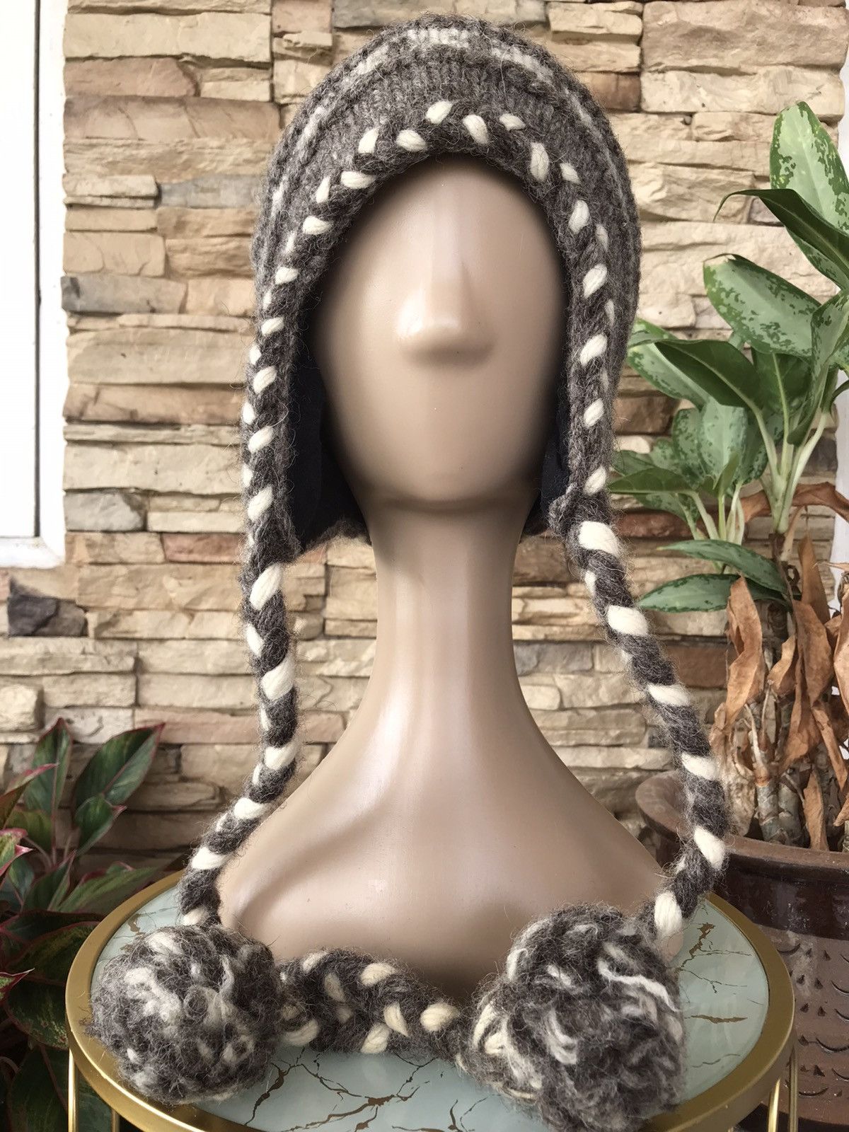 Japanese Brand 🔥Sales🔥Bulk 2pcs Earflap Beanie Hat Size ONE SIZE - 4 Thumbnail