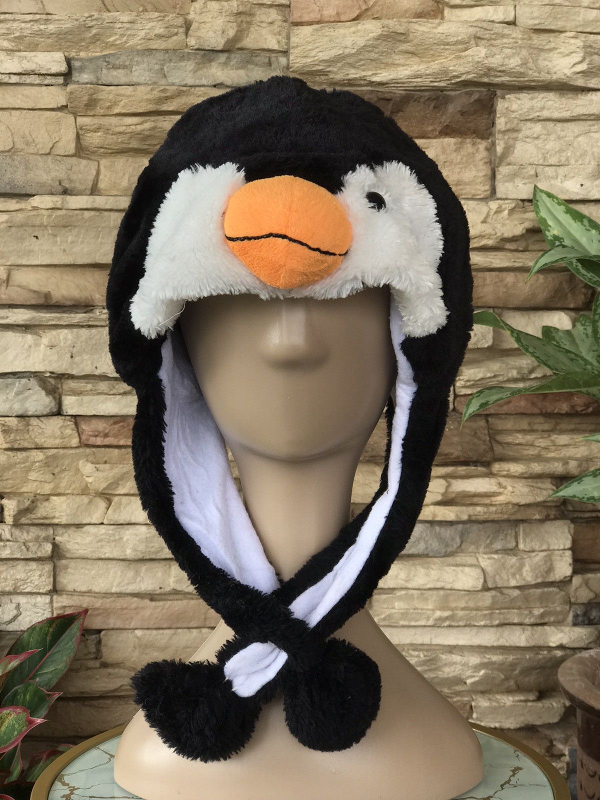 Japanese Brand 🔥Sales🔥Bulk 2pcs Earflap Beanie Hat Size ONE SIZE - 2 Thumbnail