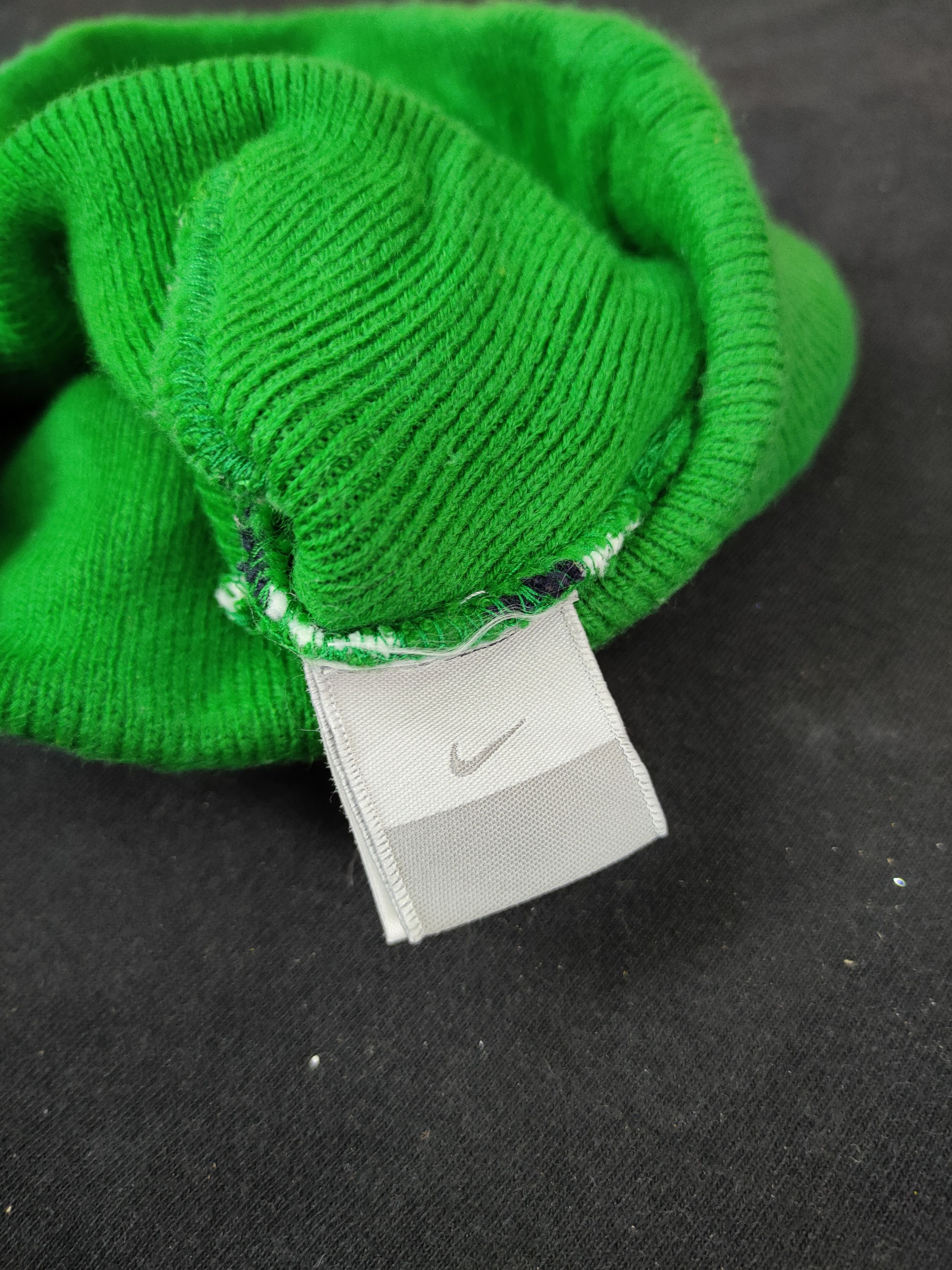 Nike Nike stripe green white embroidery logo beanie snowcap #014 Size ONE SIZE - 7 Thumbnail
