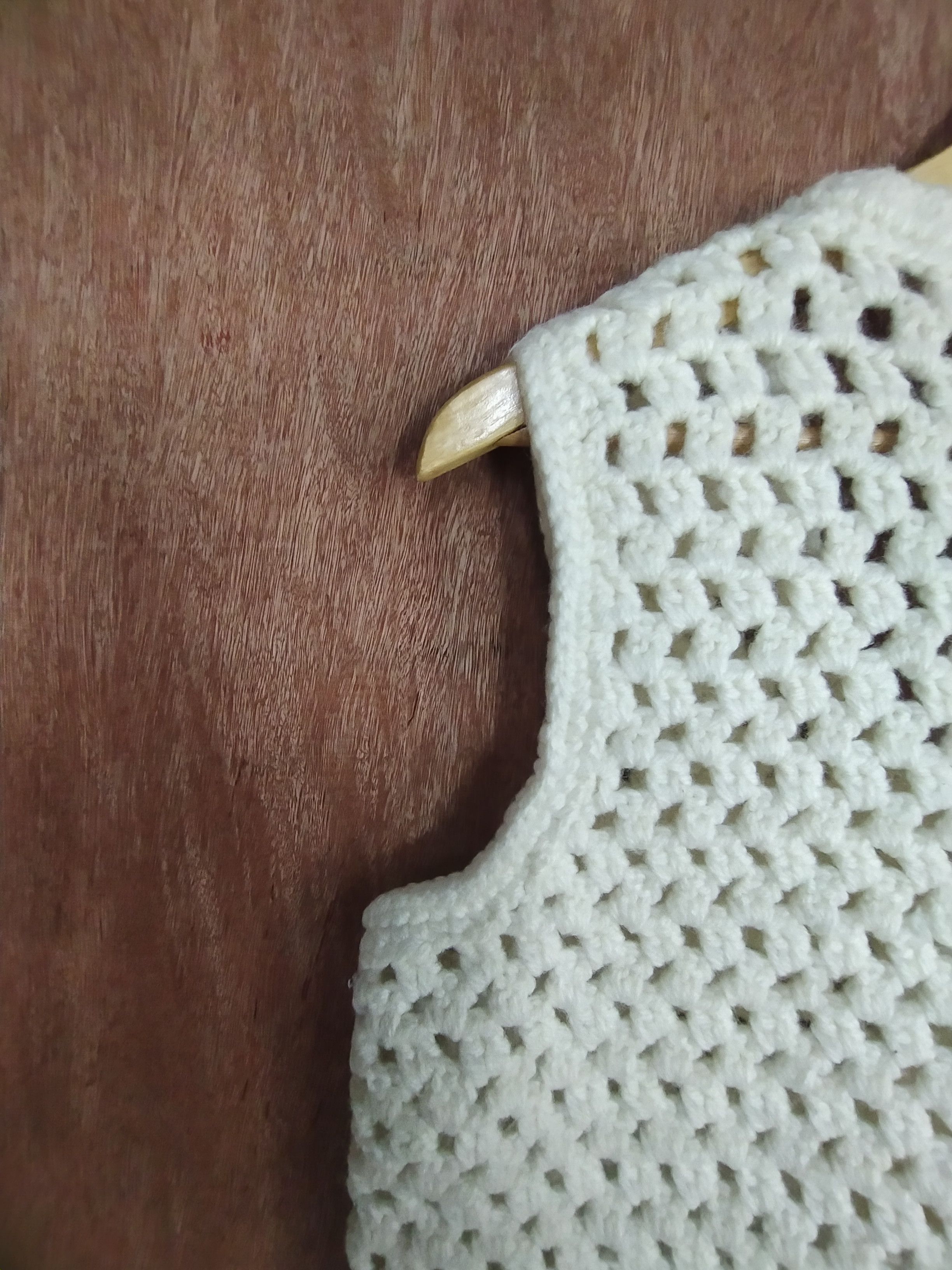 Homespun Knitwear Japan crochet handmade vest sleeveless Cream knitwear #S032 Size S / US 4 / IT 40 - 6 Thumbnail