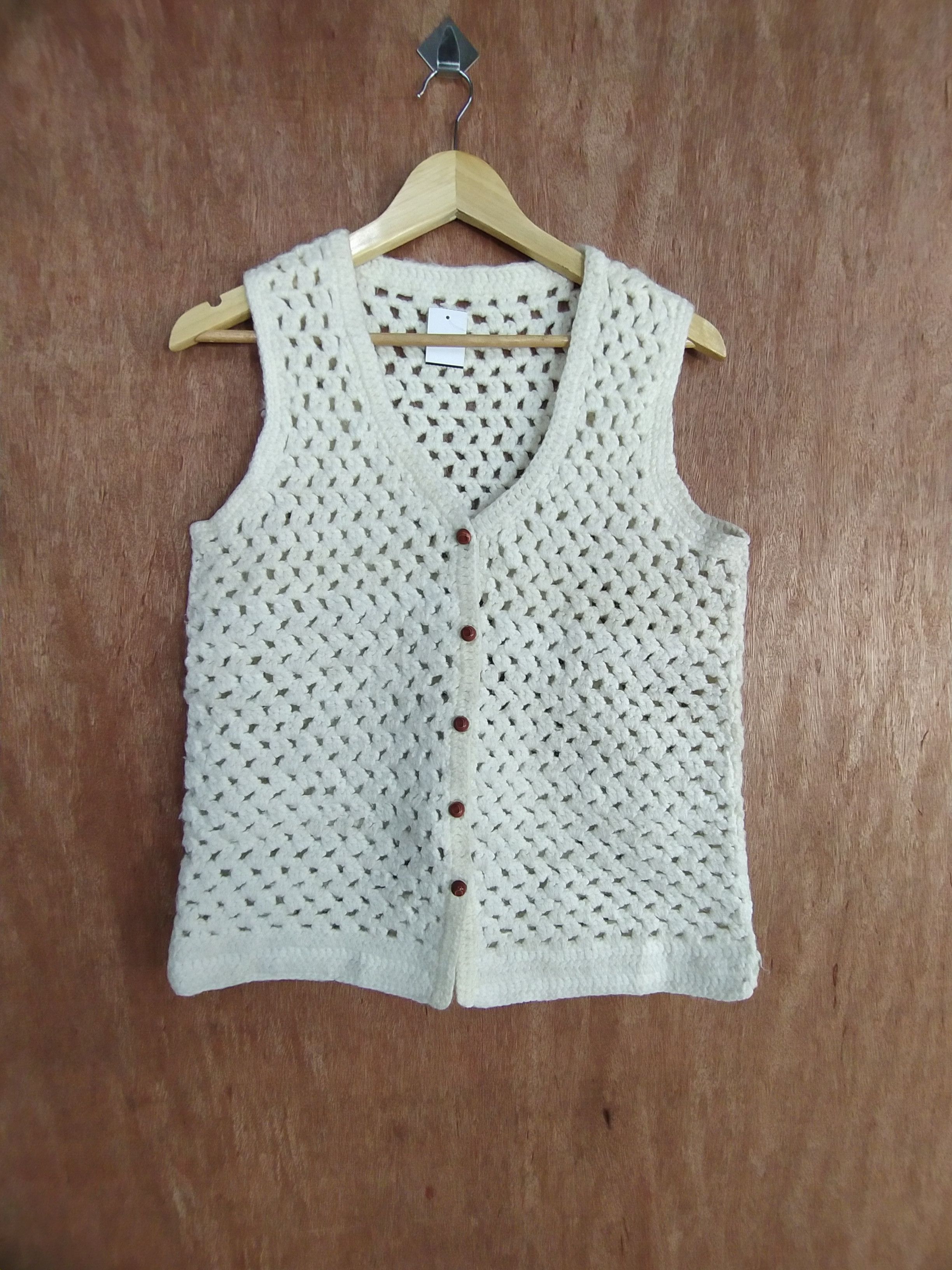 Homespun Knitwear Japan crochet handmade vest sleeveless Cream knitwear #S032 Size S / US 4 / IT 40 - 1 Thumbnail