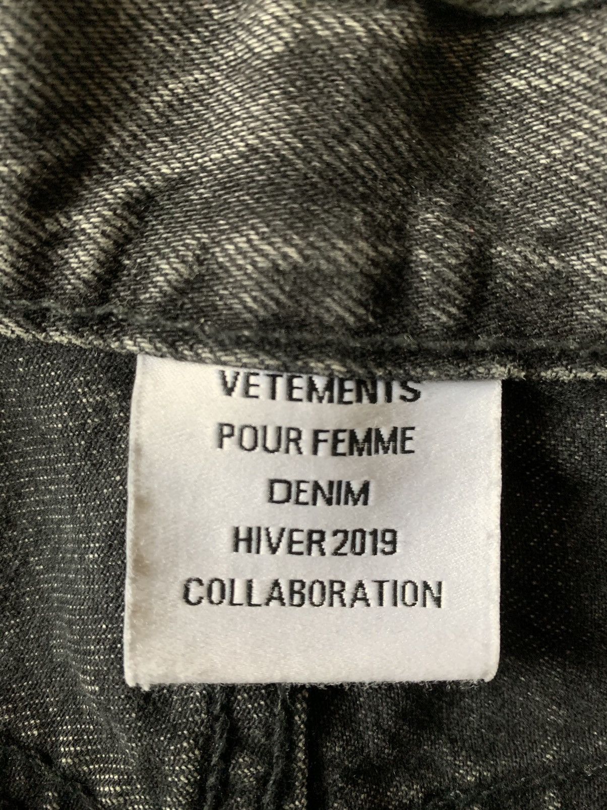 Levi's × Vetements vetements levis sticker denim jeans Size US 29 - 3 Thumbnail