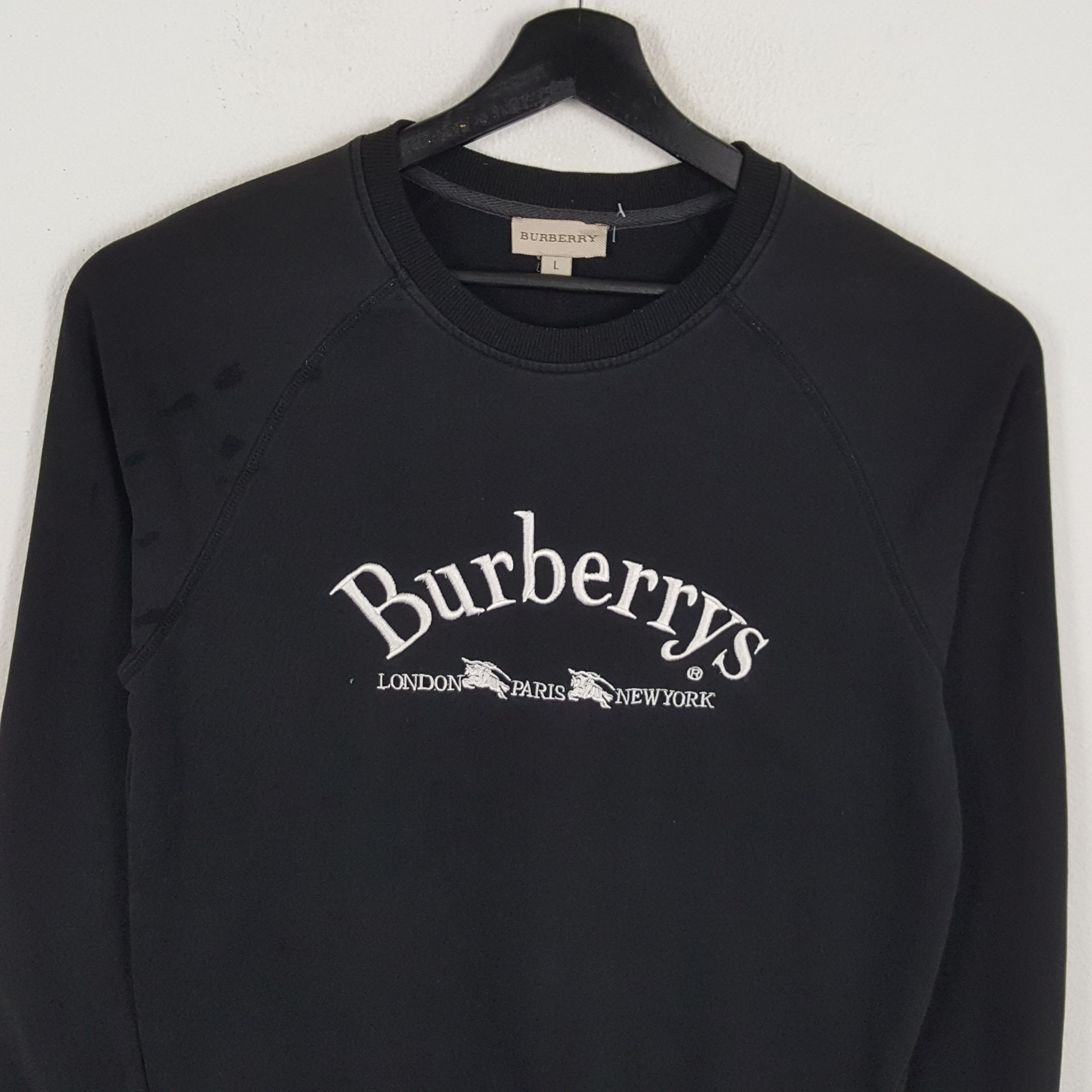 Burberry BURBERRY Luxury Brand Center Logo Design Sweatshirt Size US S / EU 44-46 / 1 - 2 Thumbnail