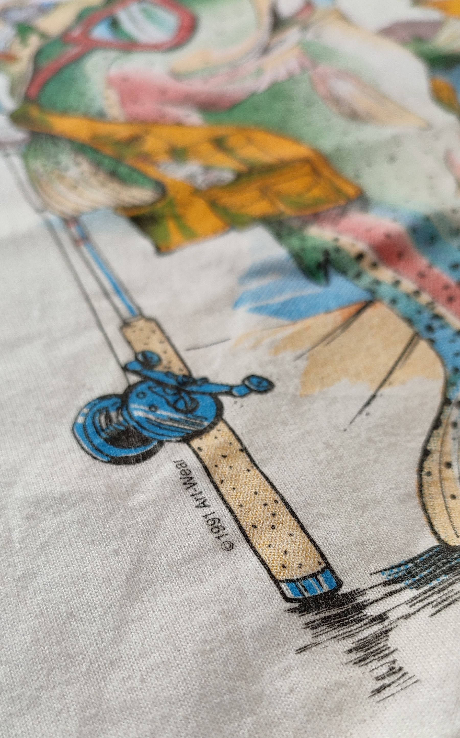 Vintage Vtg 1991 Art Wear Fish Catch Man White Tee Size US XL / EU 56 / 4 - 3 Thumbnail